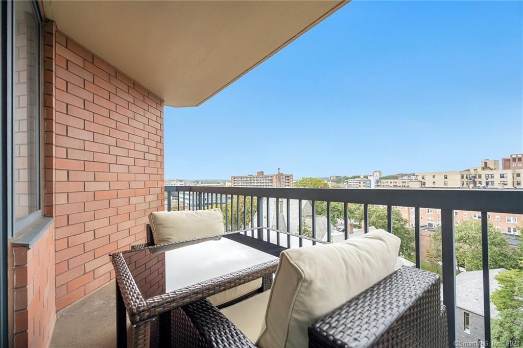 25 Forest Street 9G