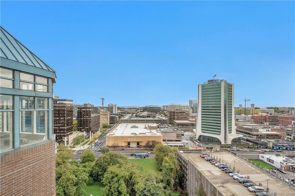 25 Forest Street 9G