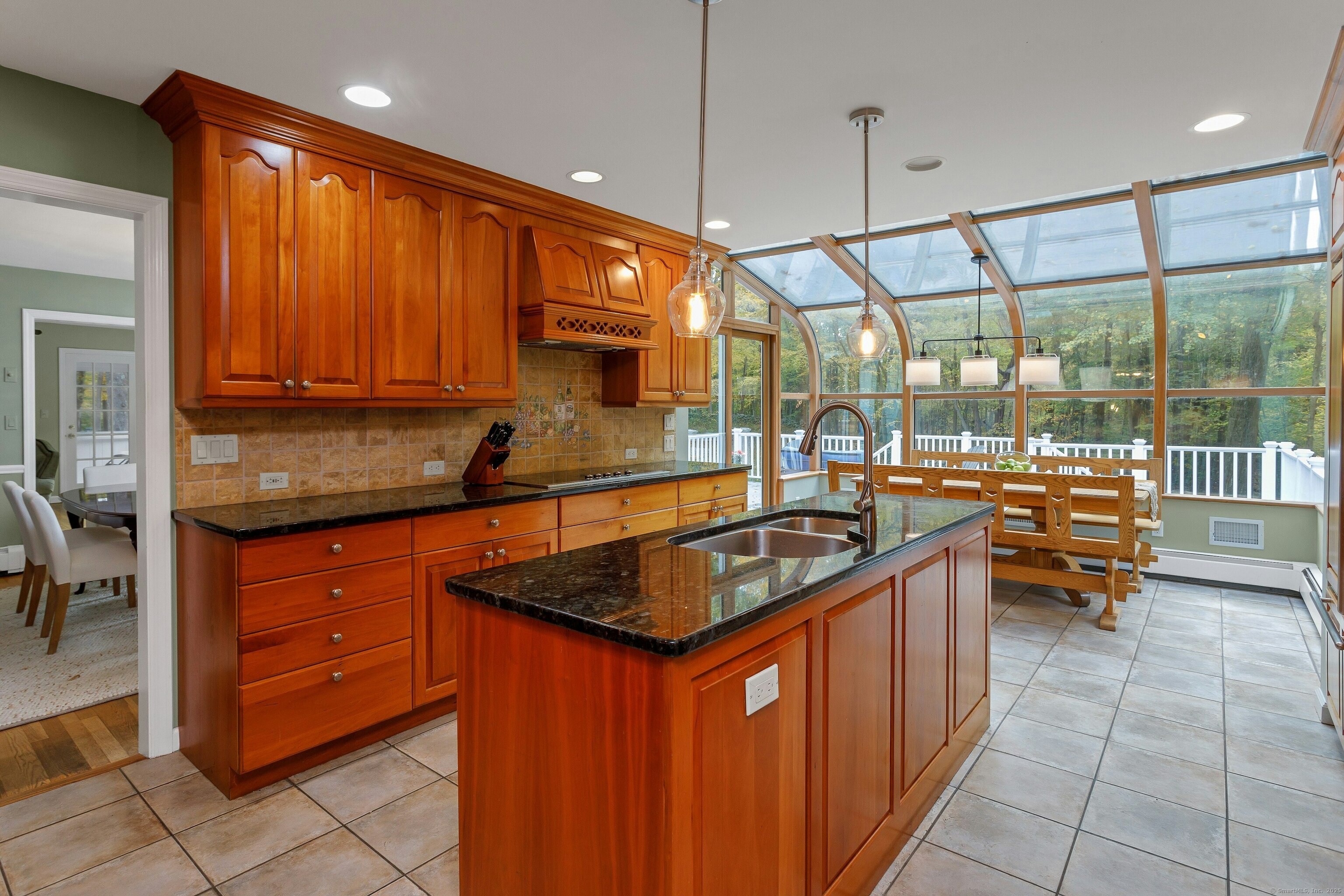 95 Foxwood Road