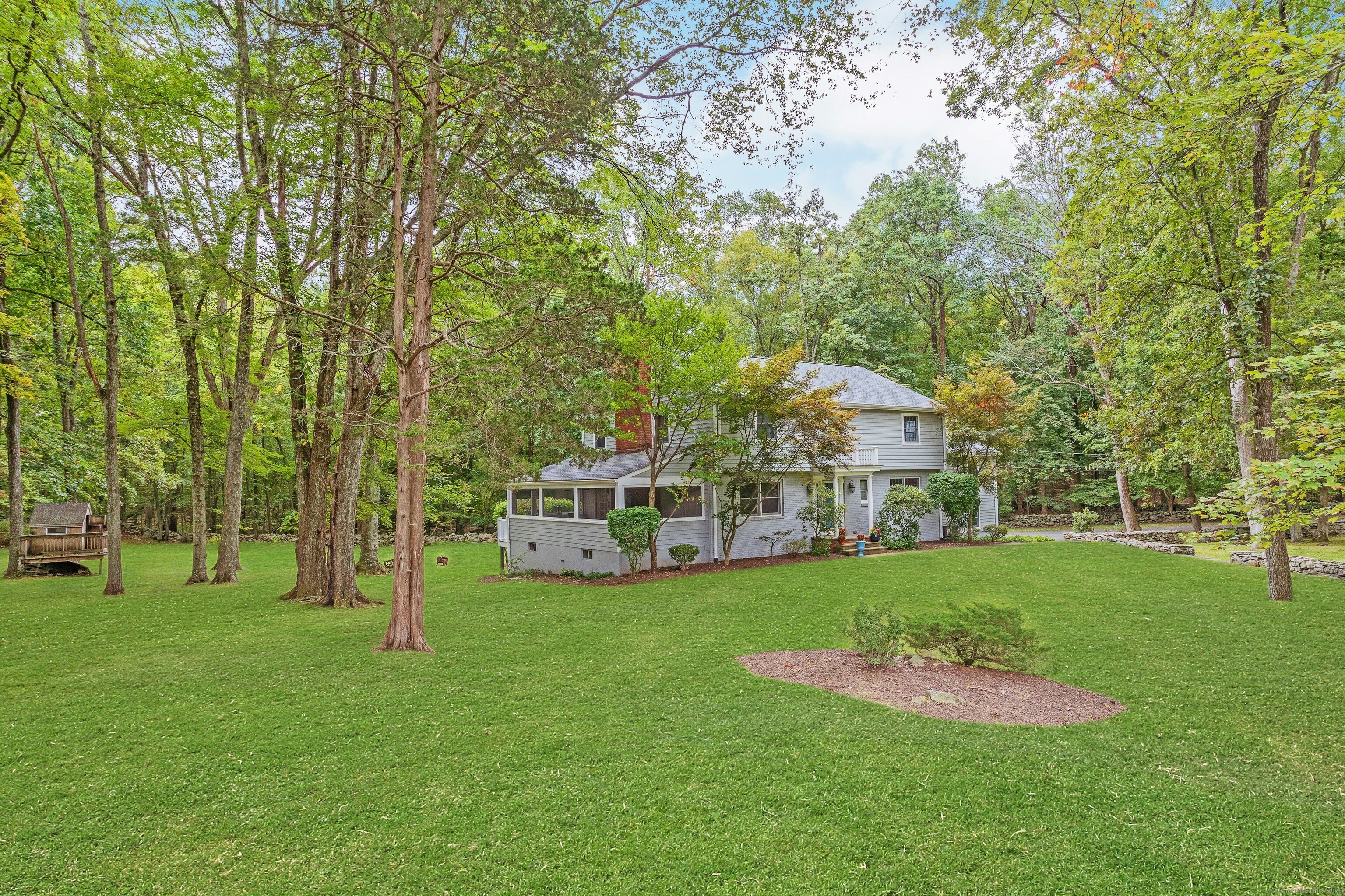 95 Foxwood Road