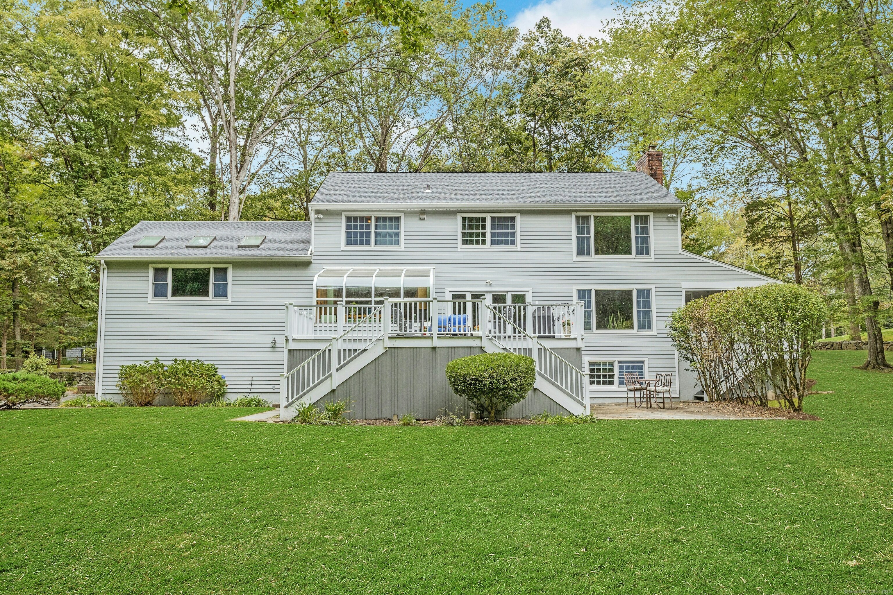 95 Foxwood Road