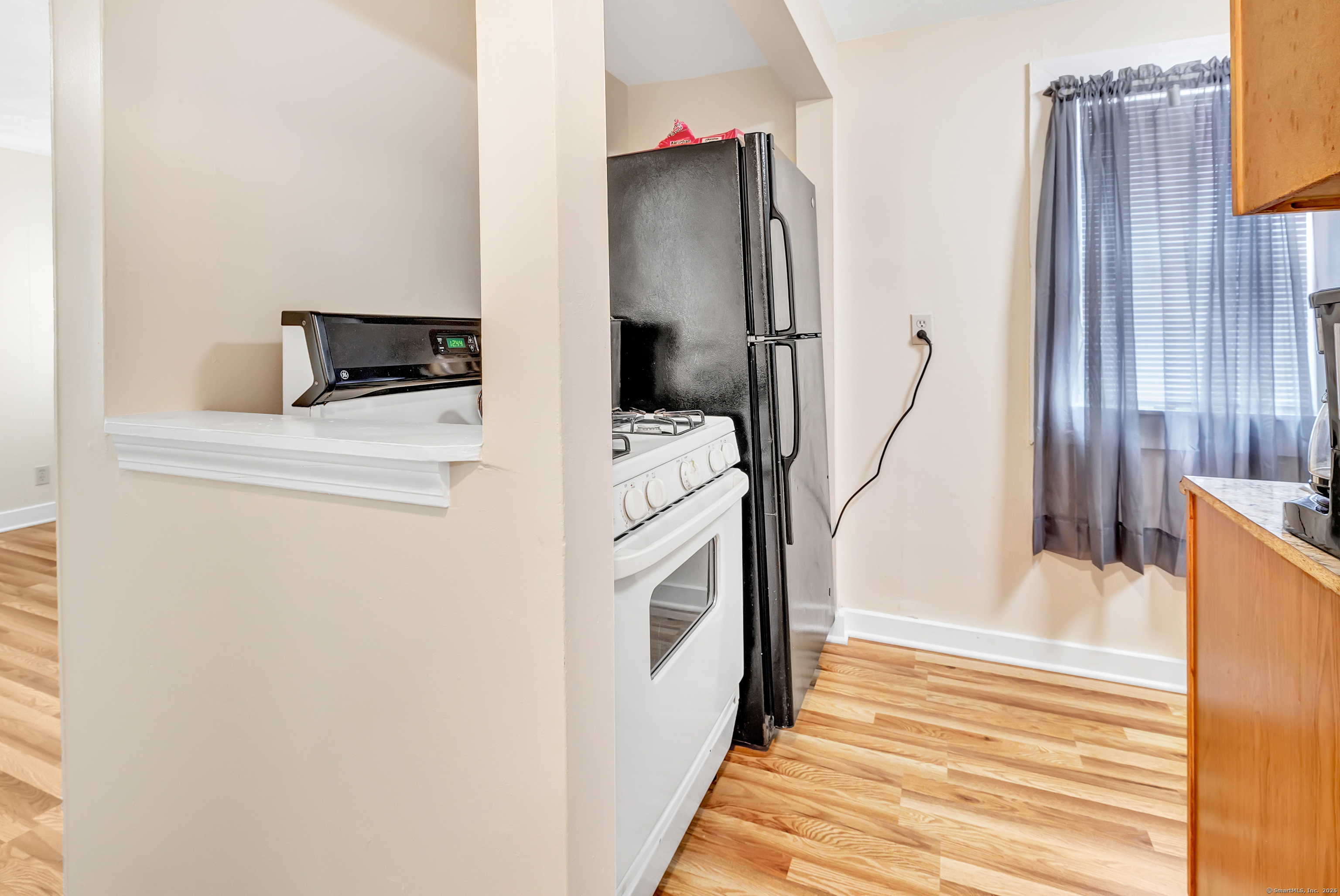 160 Dekalb Avenue 2