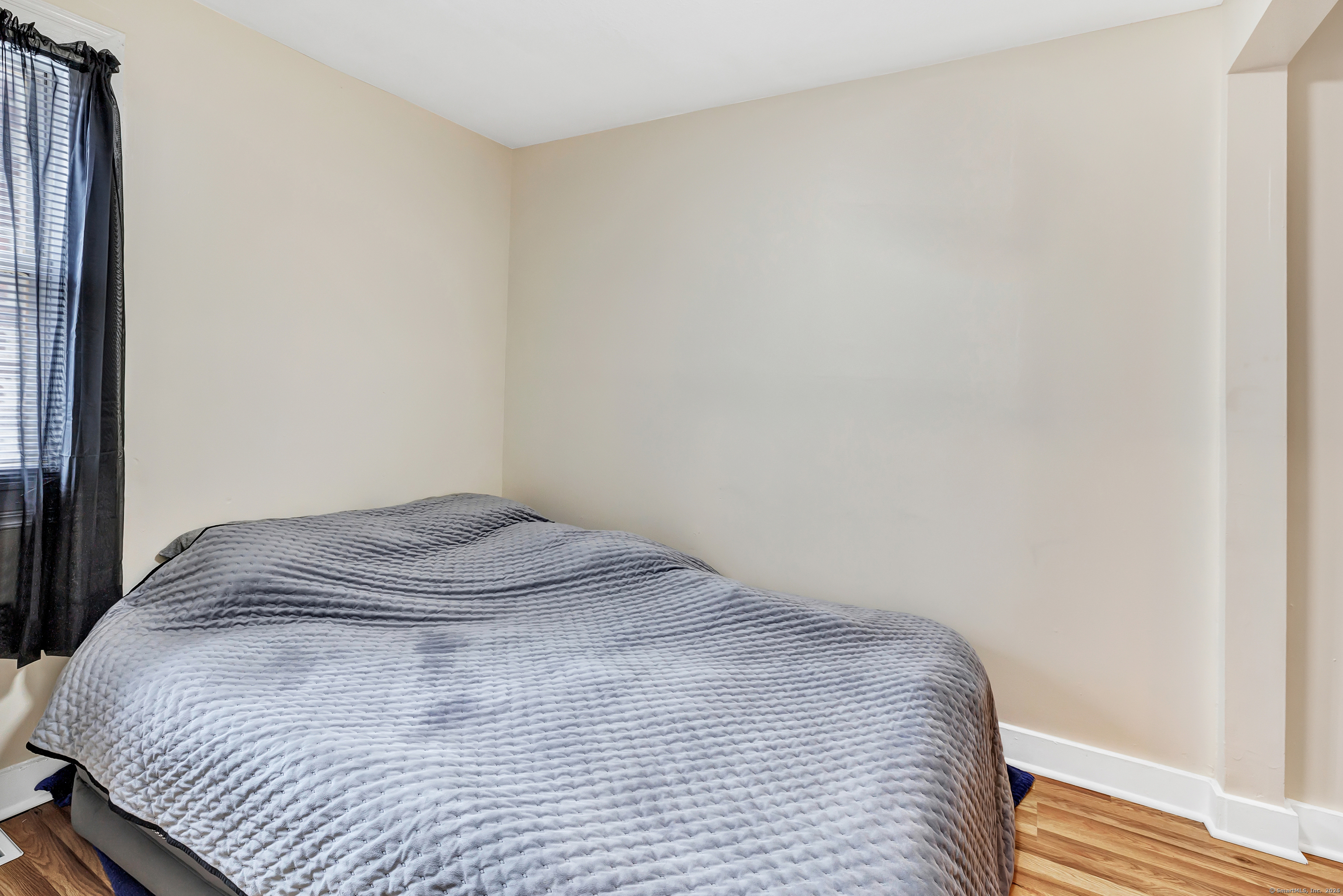 160 Dekalb Avenue 2