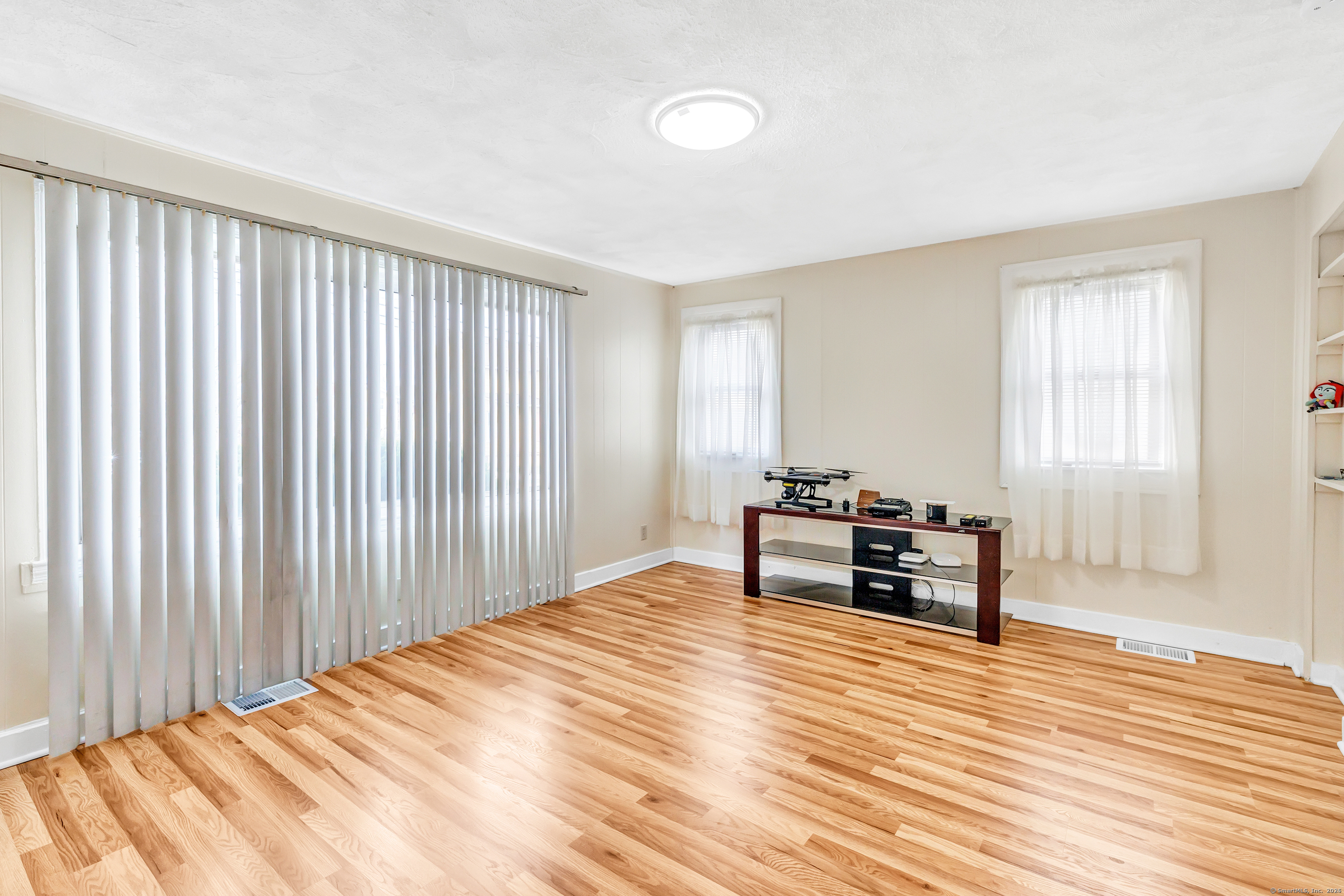 160 Dekalb Avenue 2