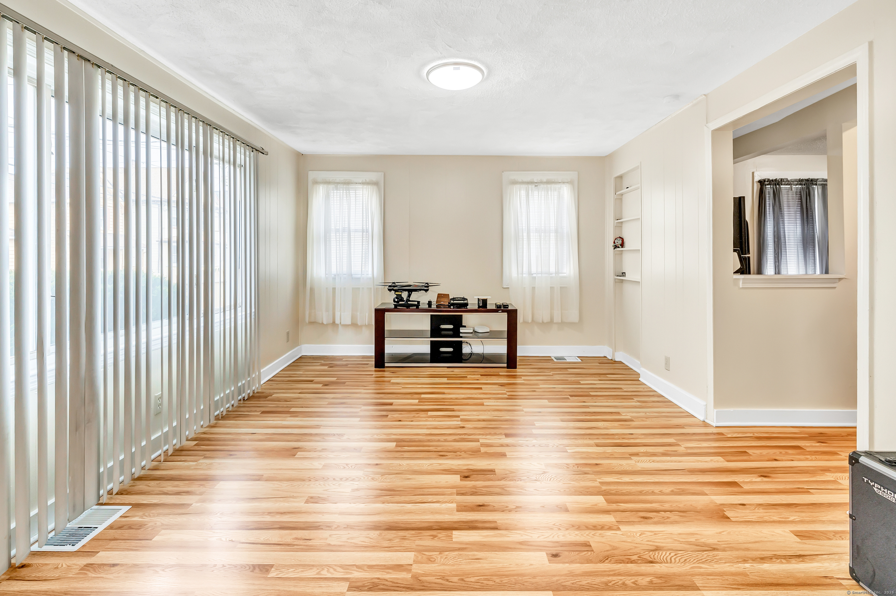 160 Dekalb Avenue 2