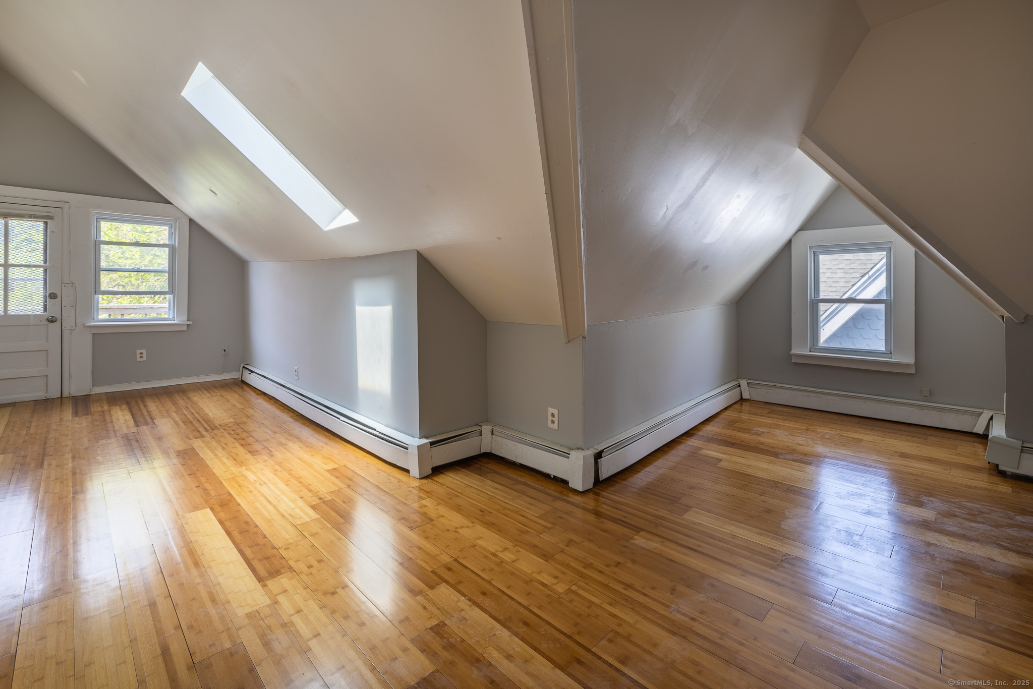 383 Myrtle Avenue 2nd/3rd Floor