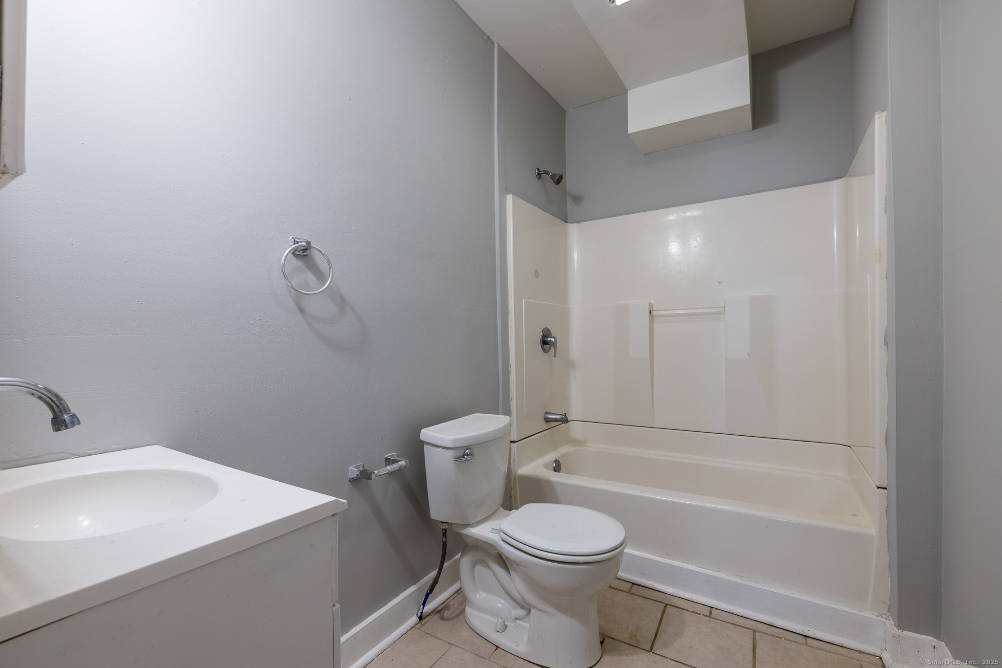383 Myrtle Avenue 2nd/3rd Floor