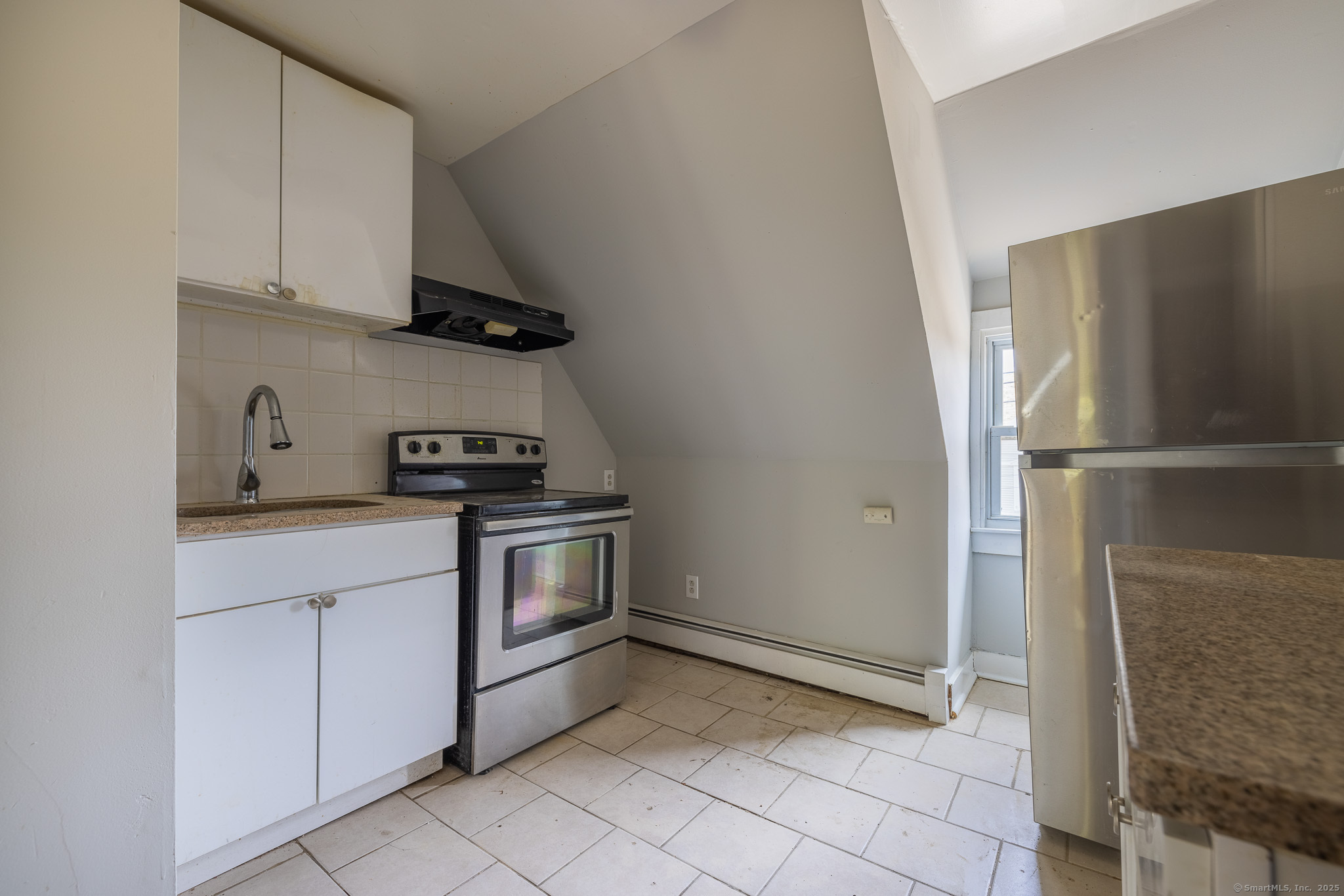 383 Myrtle Avenue 2nd/3rd Floor
