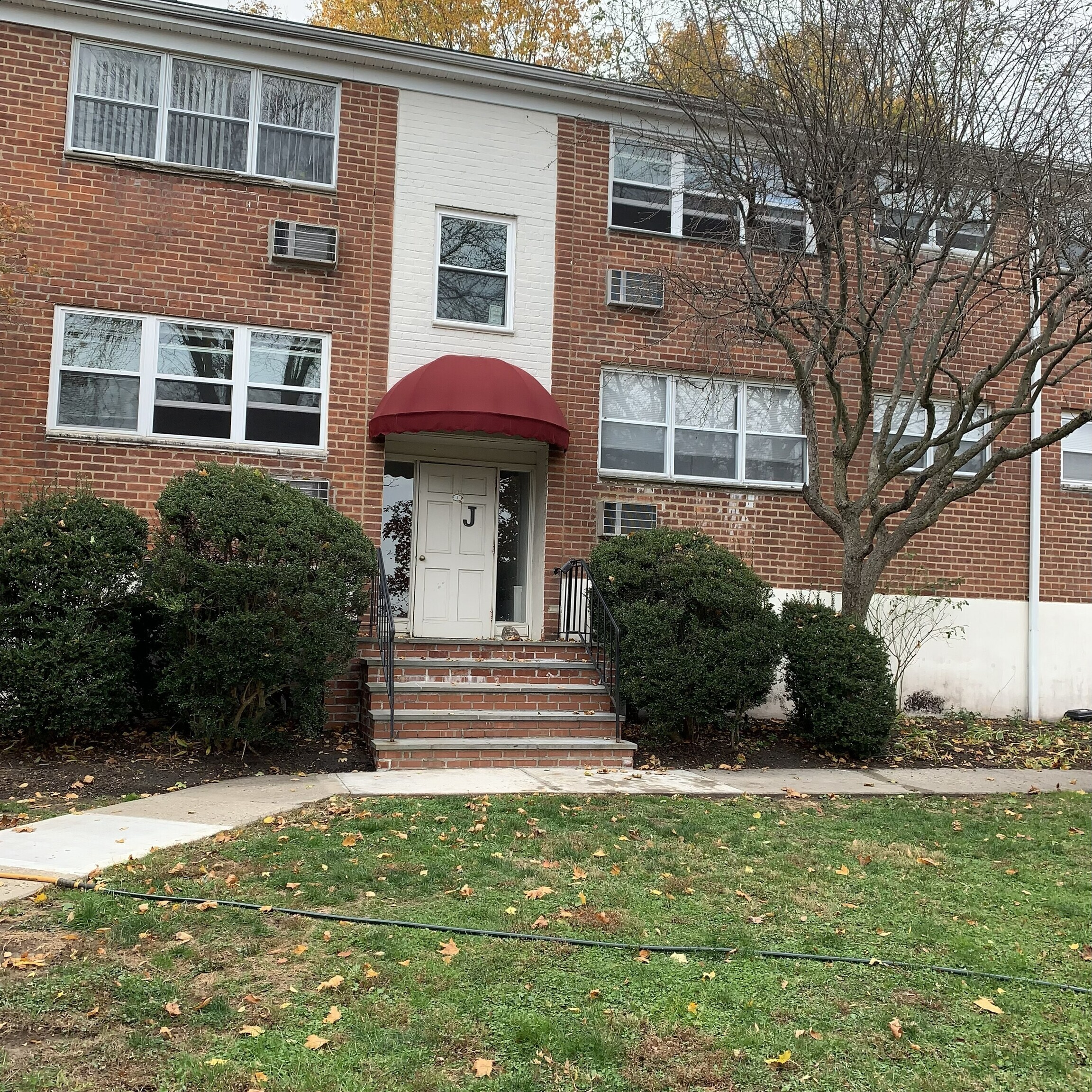 11 Bedford Avenue APT J1
