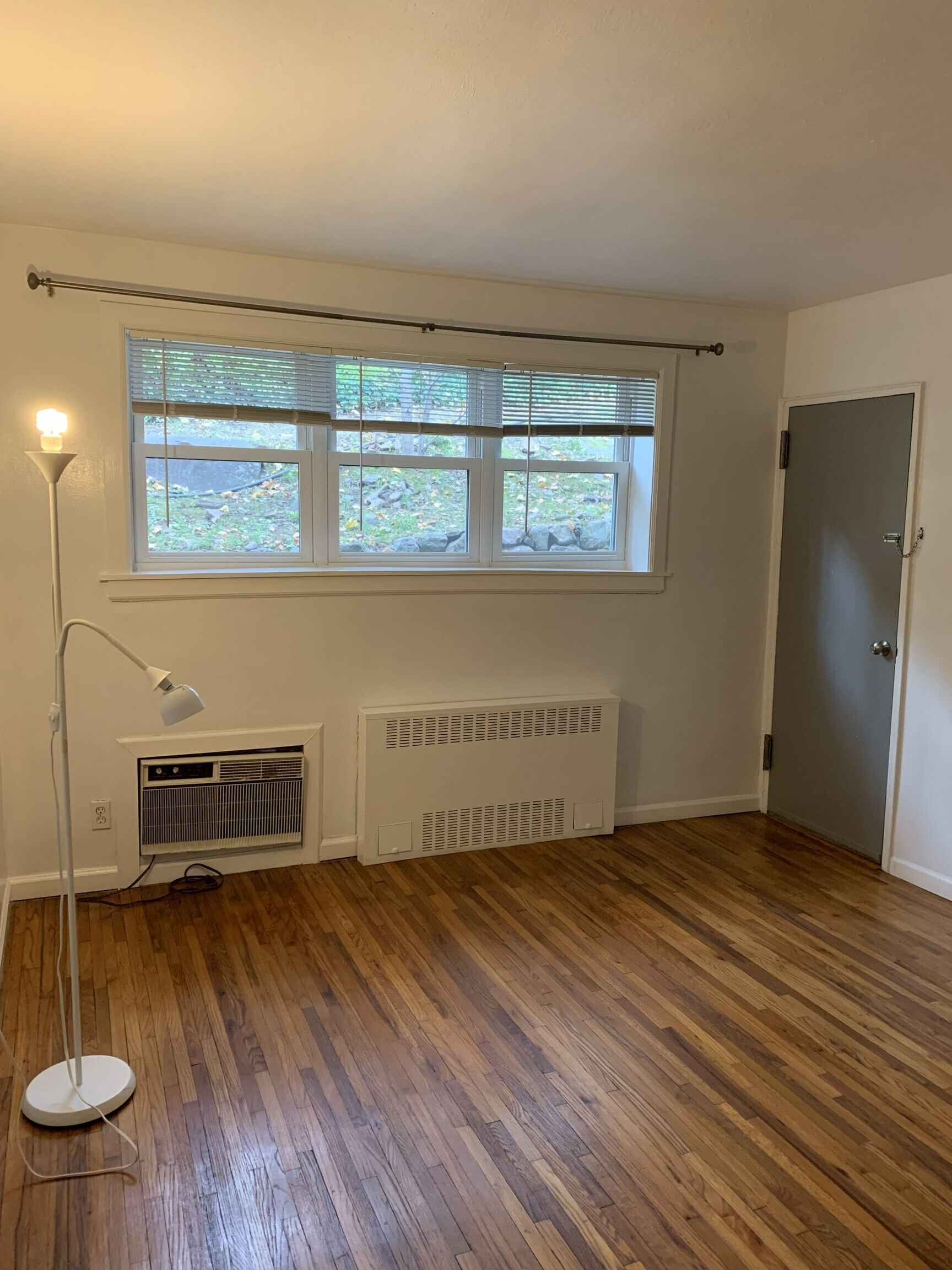 11 Bedford Avenue APT J1