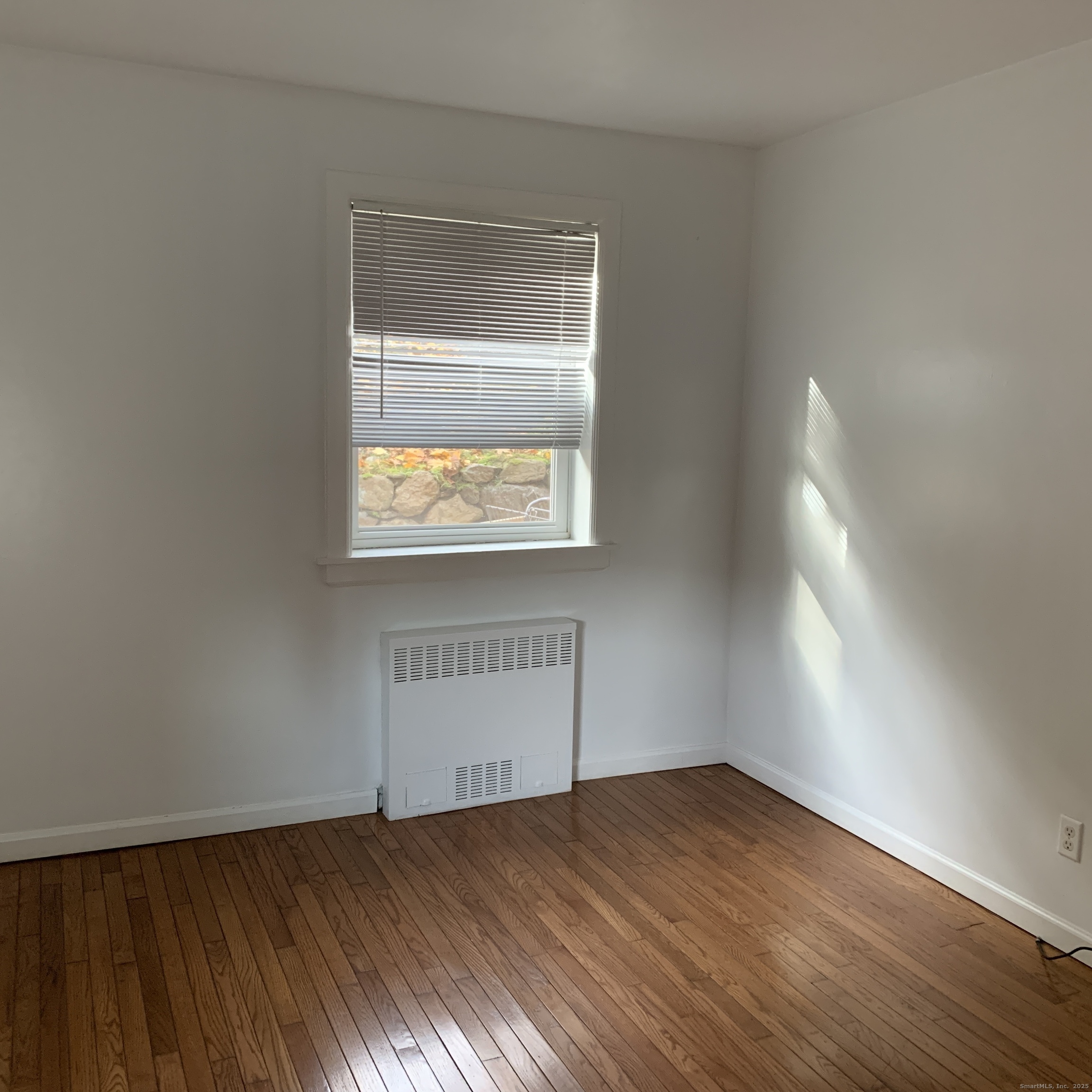 11 Bedford Avenue APT J1