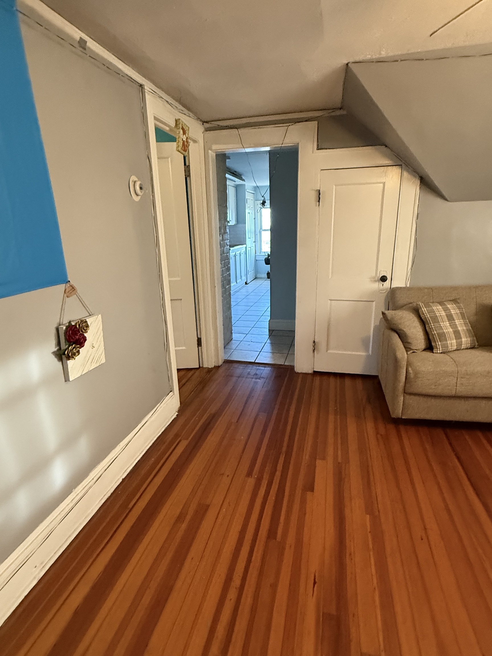 87 Manhattan Avenue 3rd floor