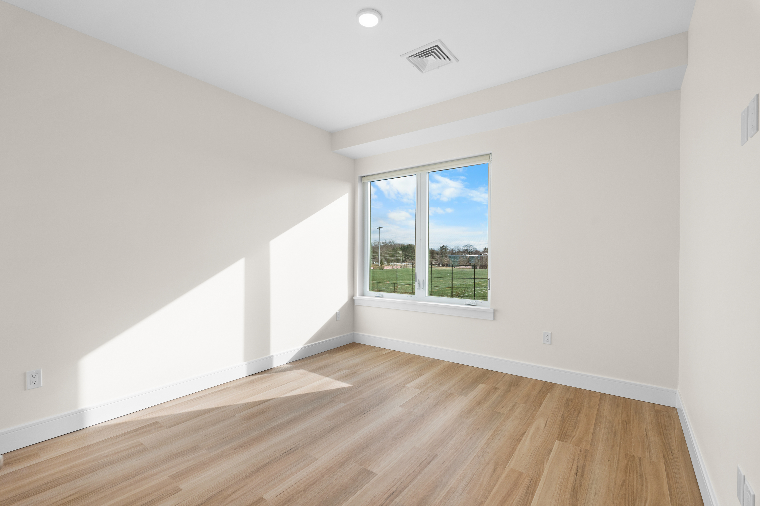 5545 Park Avenue 108