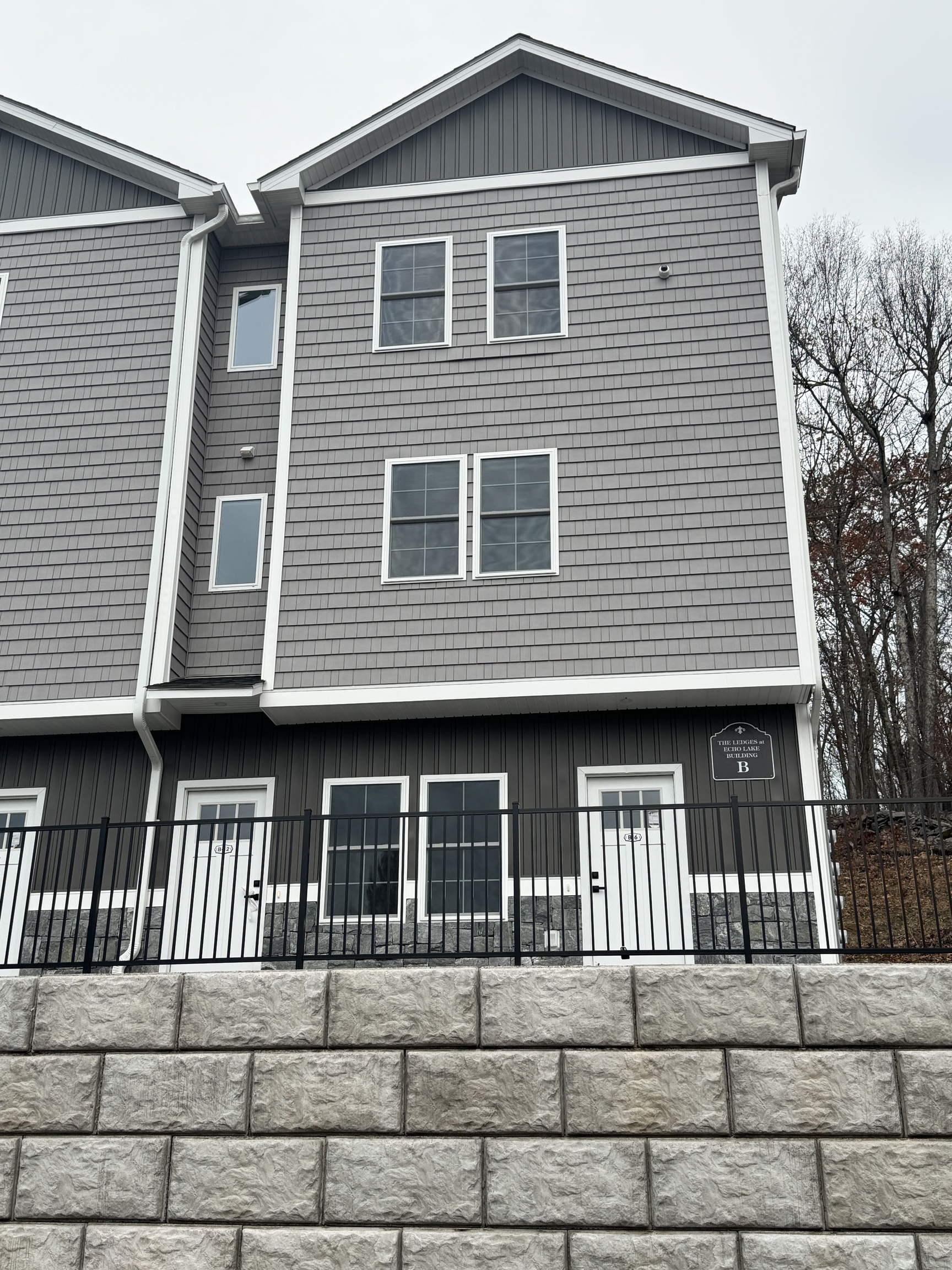 243 Echo Lake Road B6