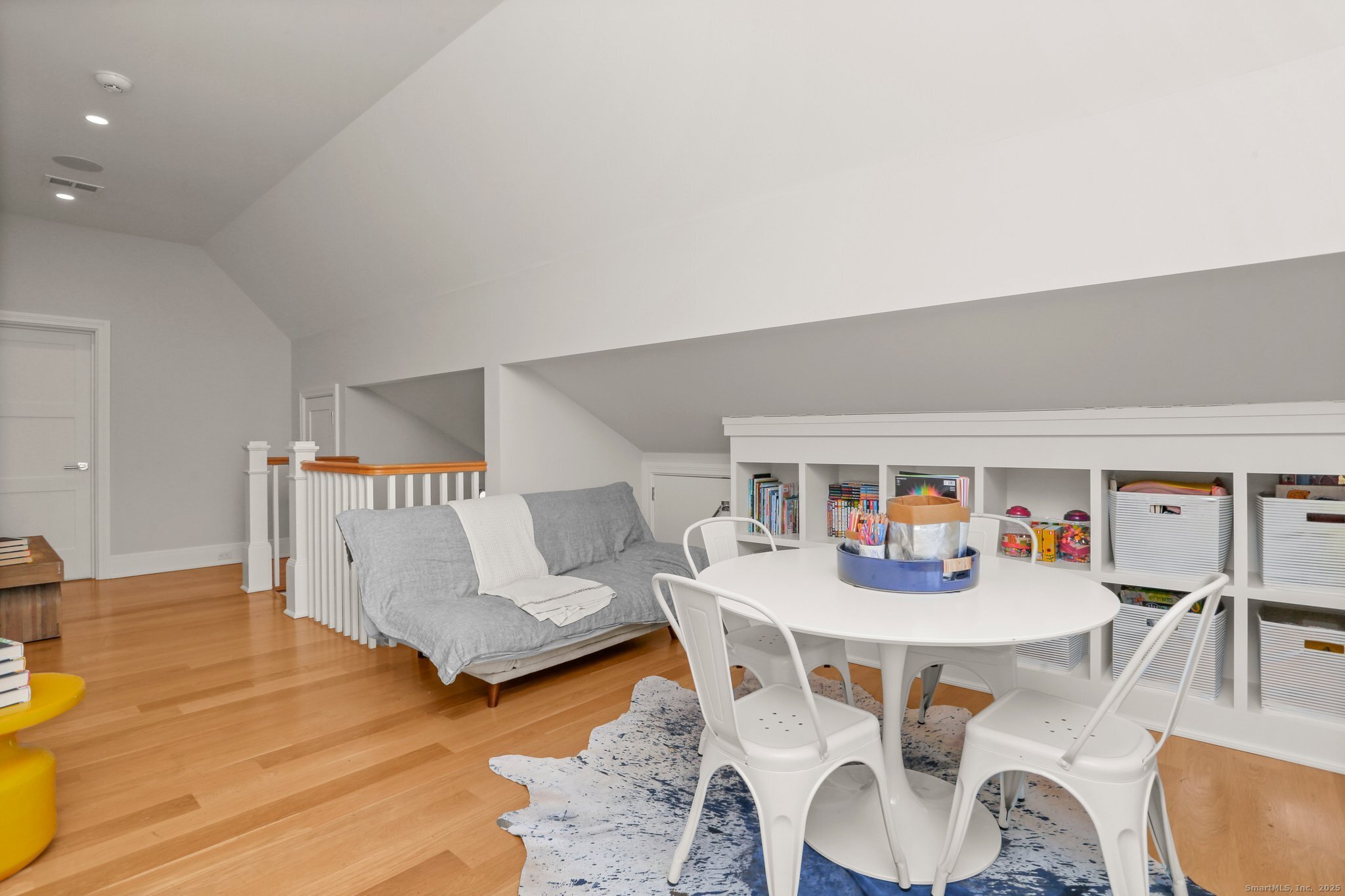 4 Vani Court