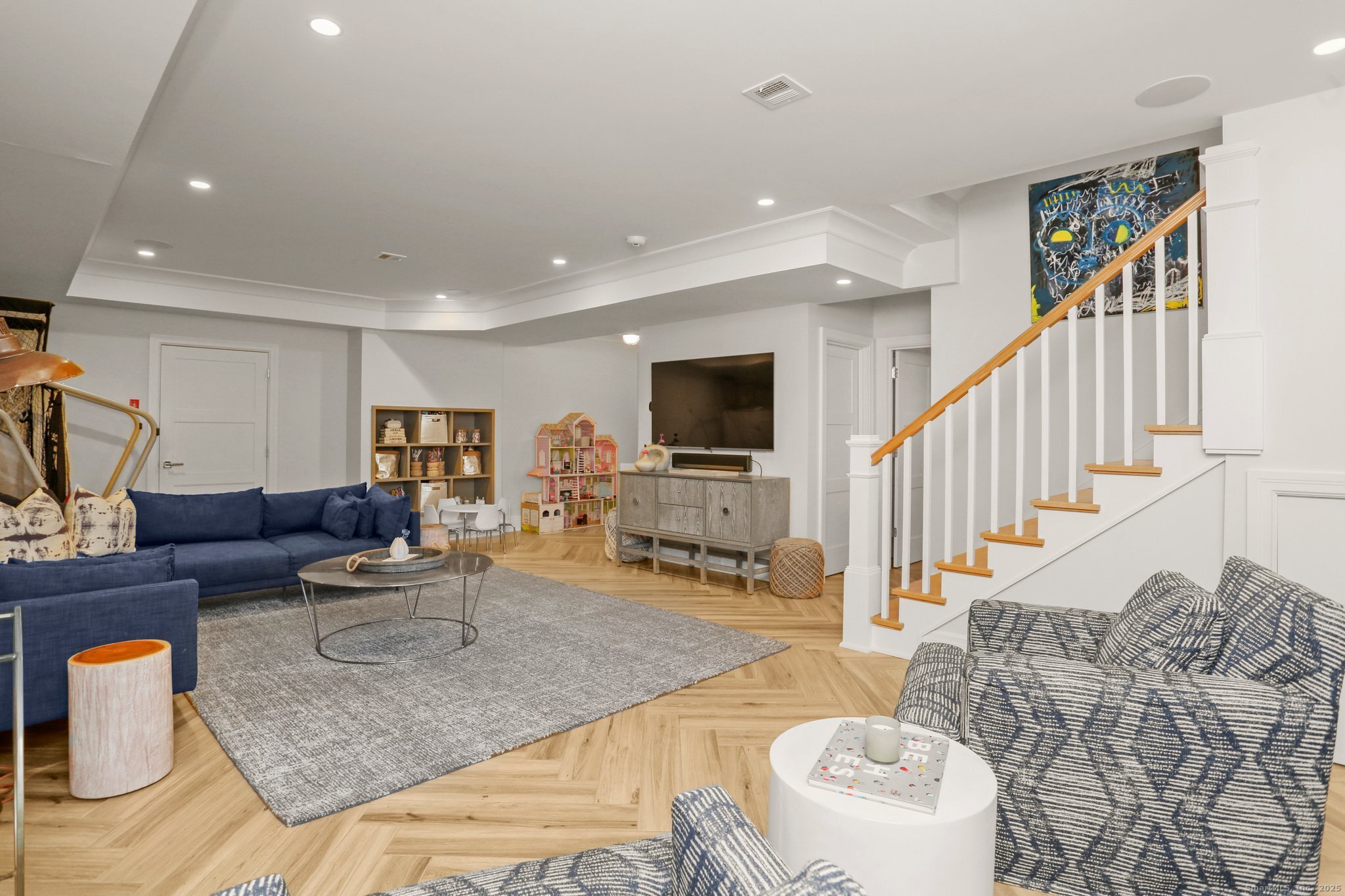 4 Vani Court