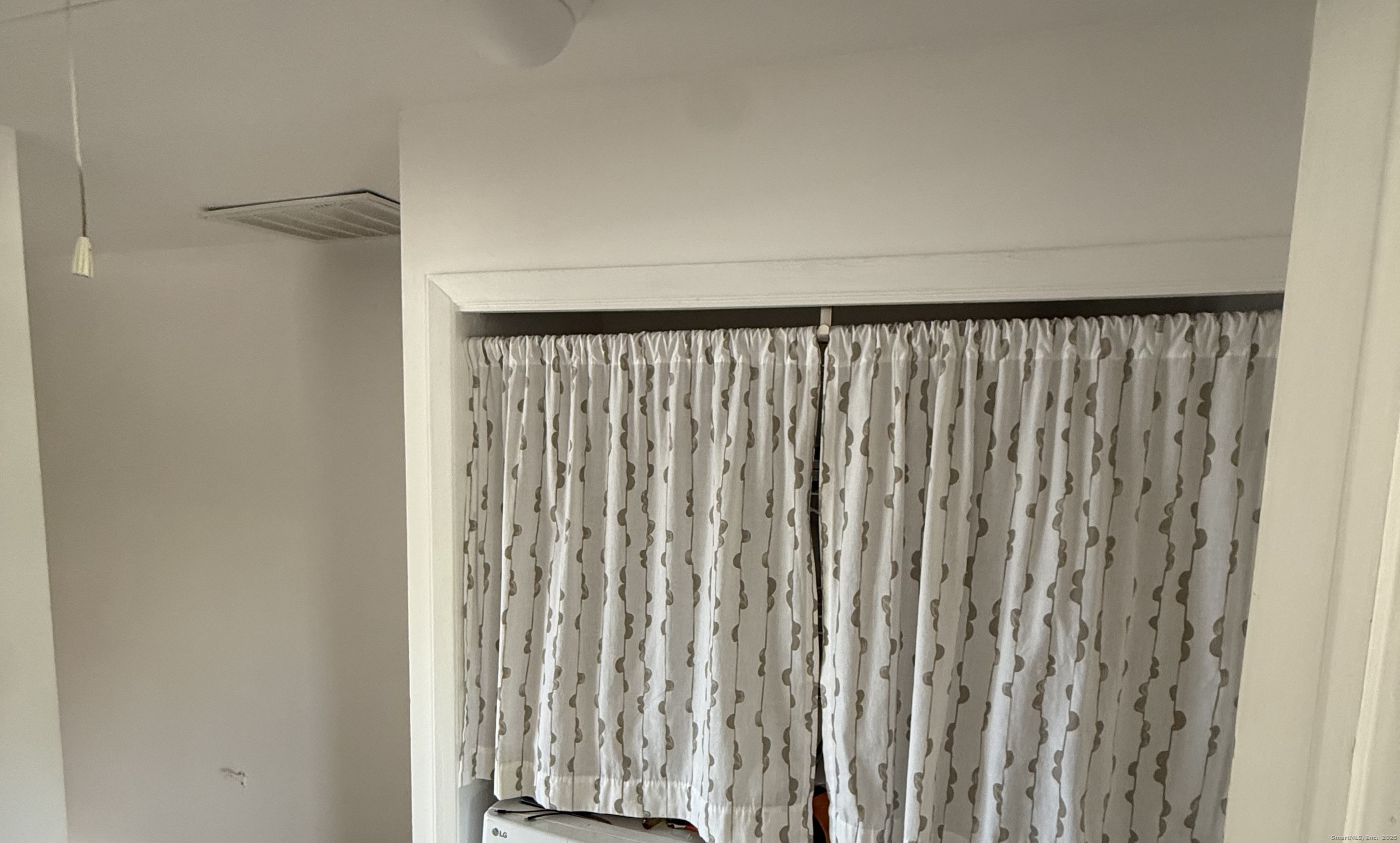 14-1/2 Fairview Avenue C7