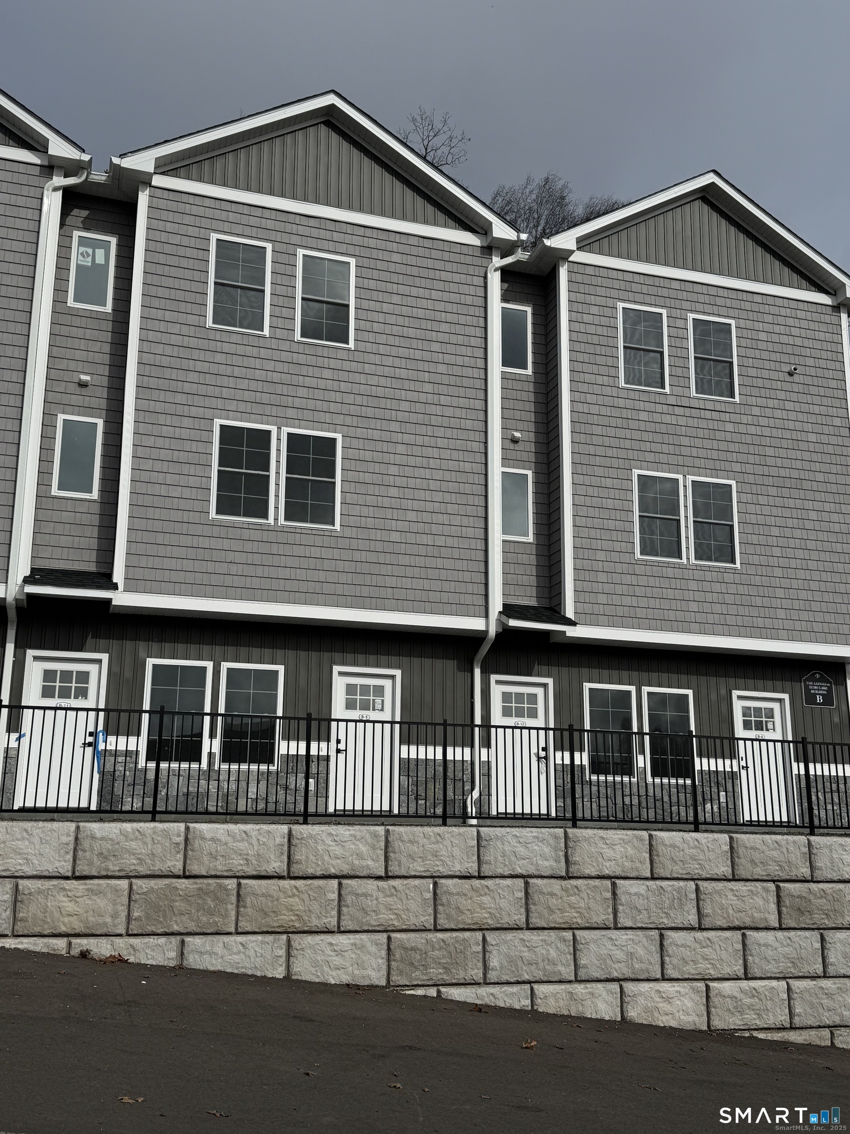 243 Echo Lake Road B12