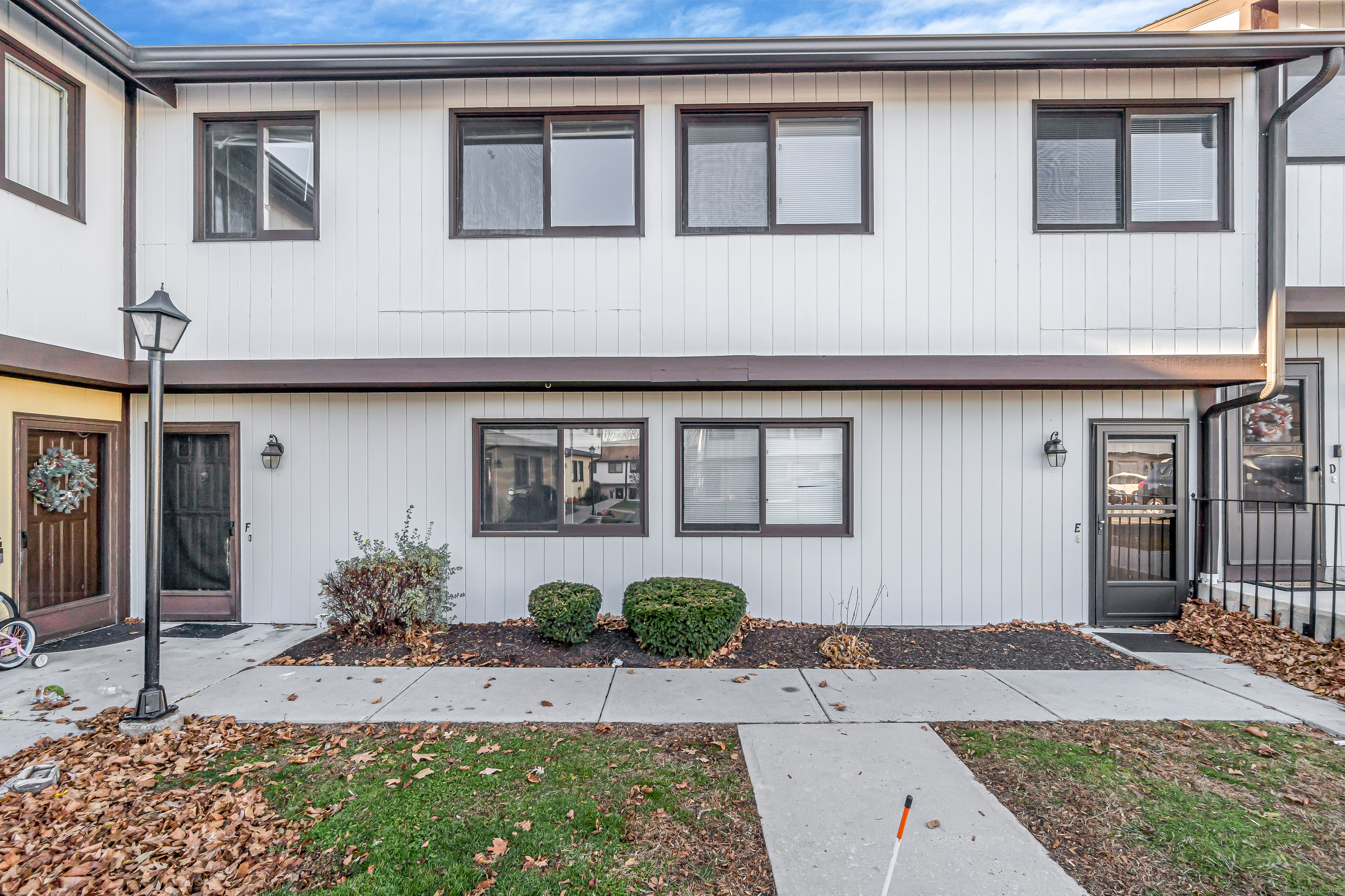 27 Crows Nest Lane 8F