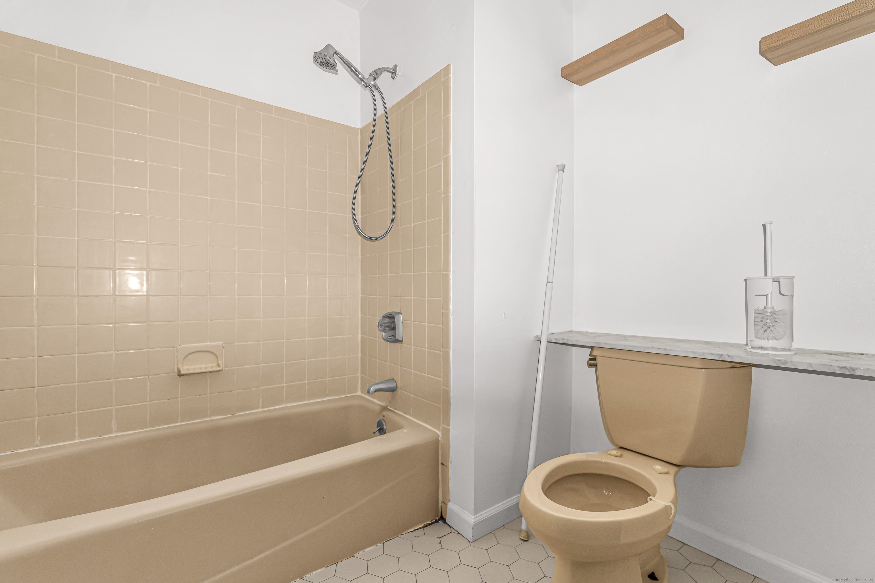 27 Crows Nest Lane 8F