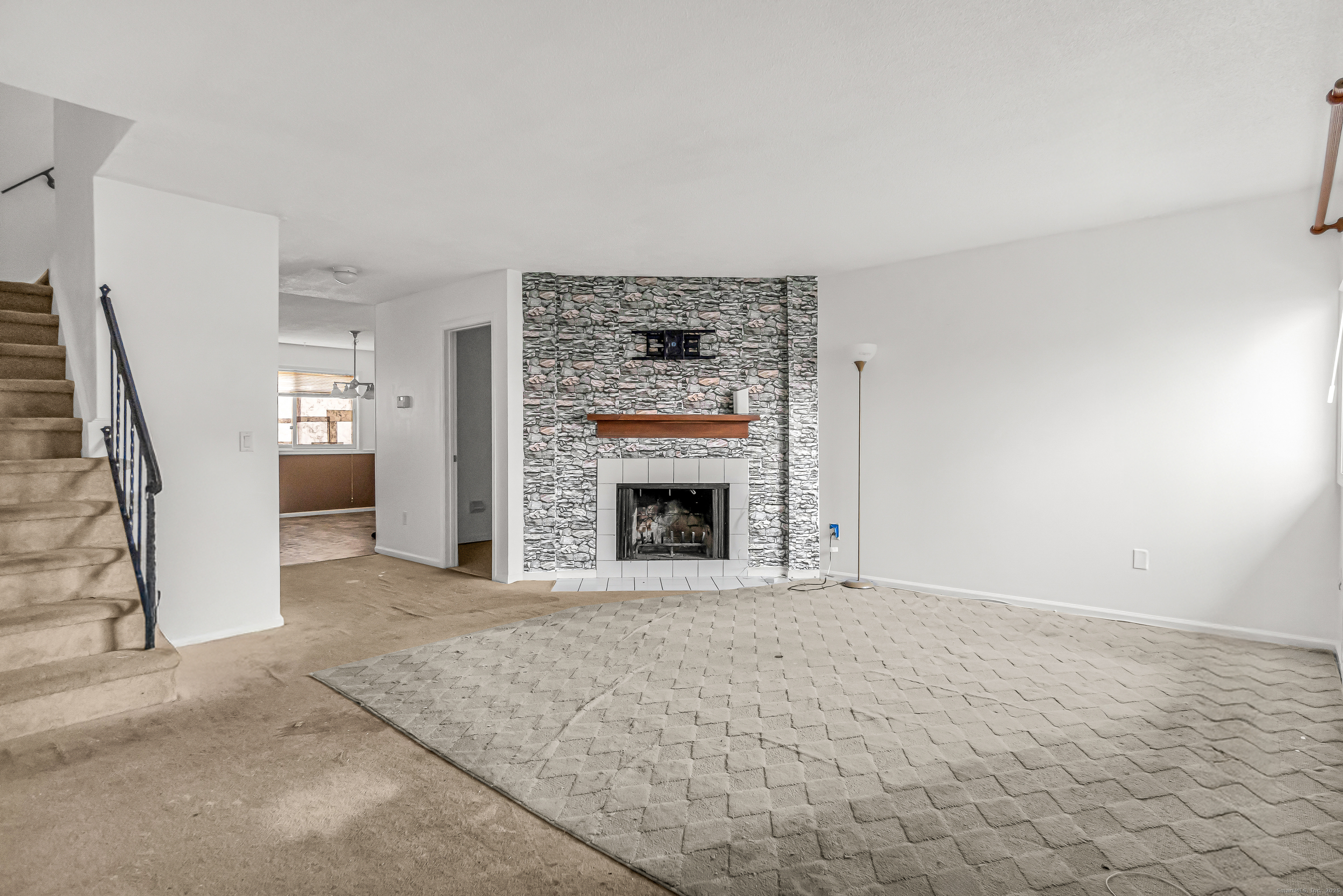 27 Crows Nest Lane 8F