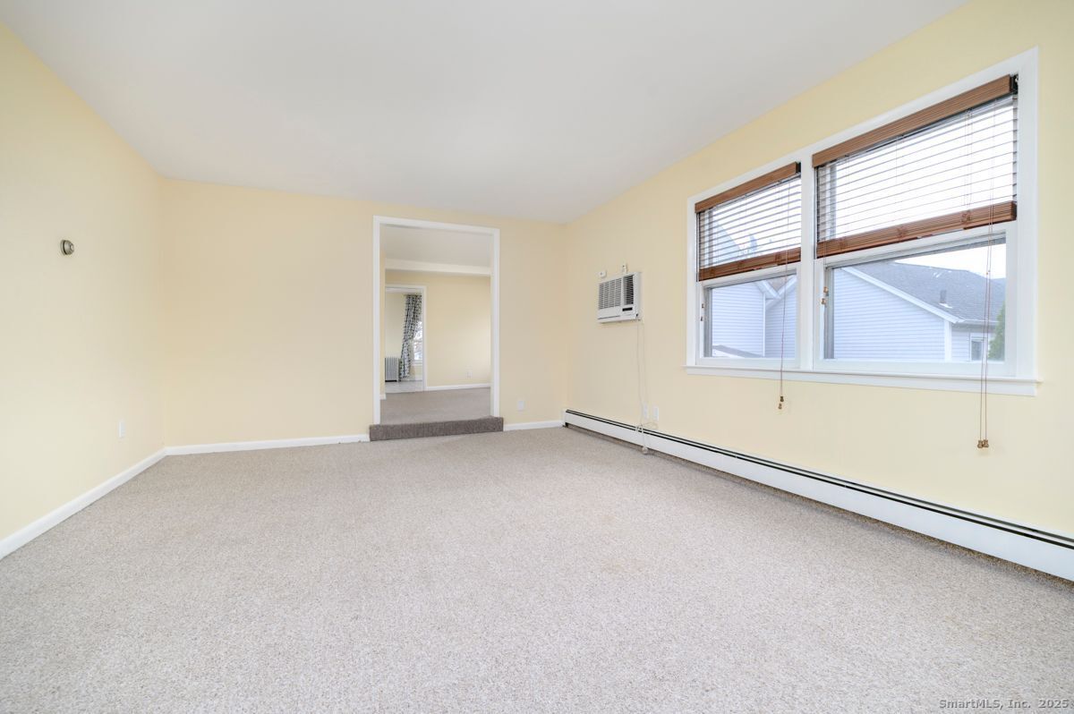 75 Soundview Avenue