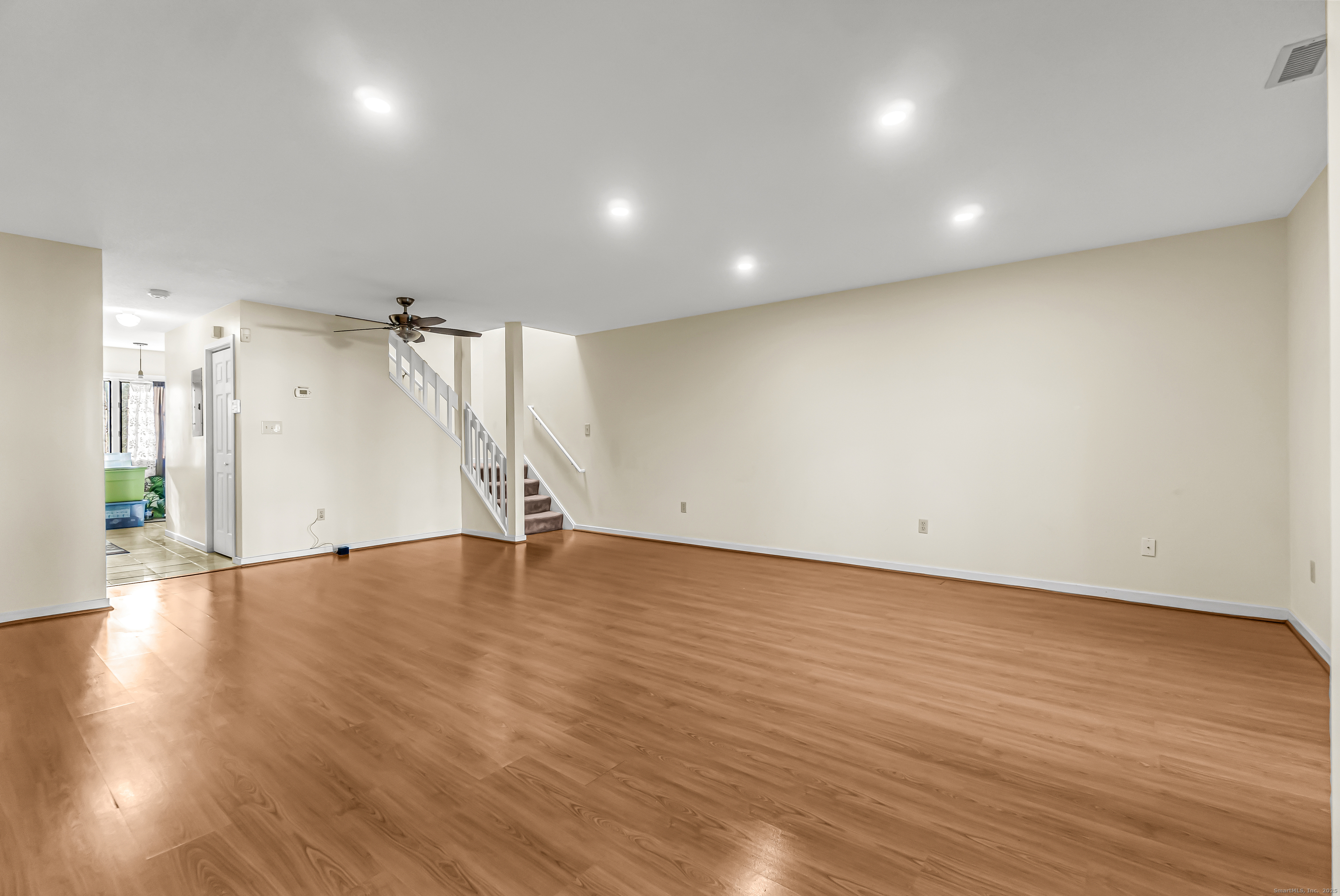 1412 Whitney Avenue APT F3
