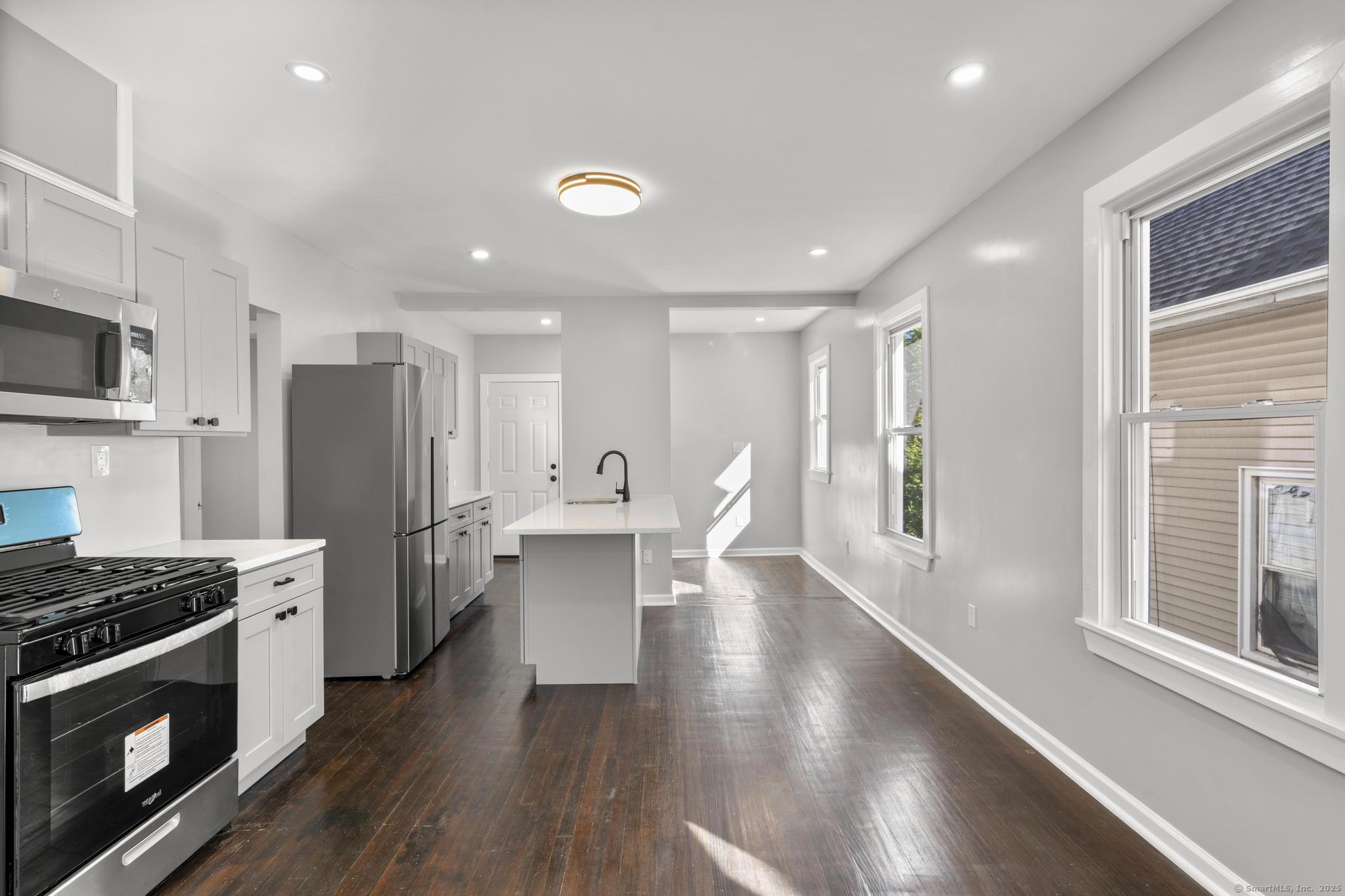 230 Cooke Street 2