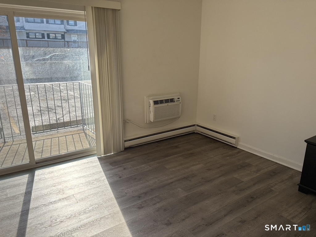 12 Tuttle Street APT 1 C