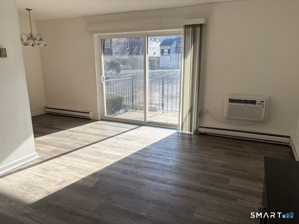 12 Tuttle Street APT 1 C