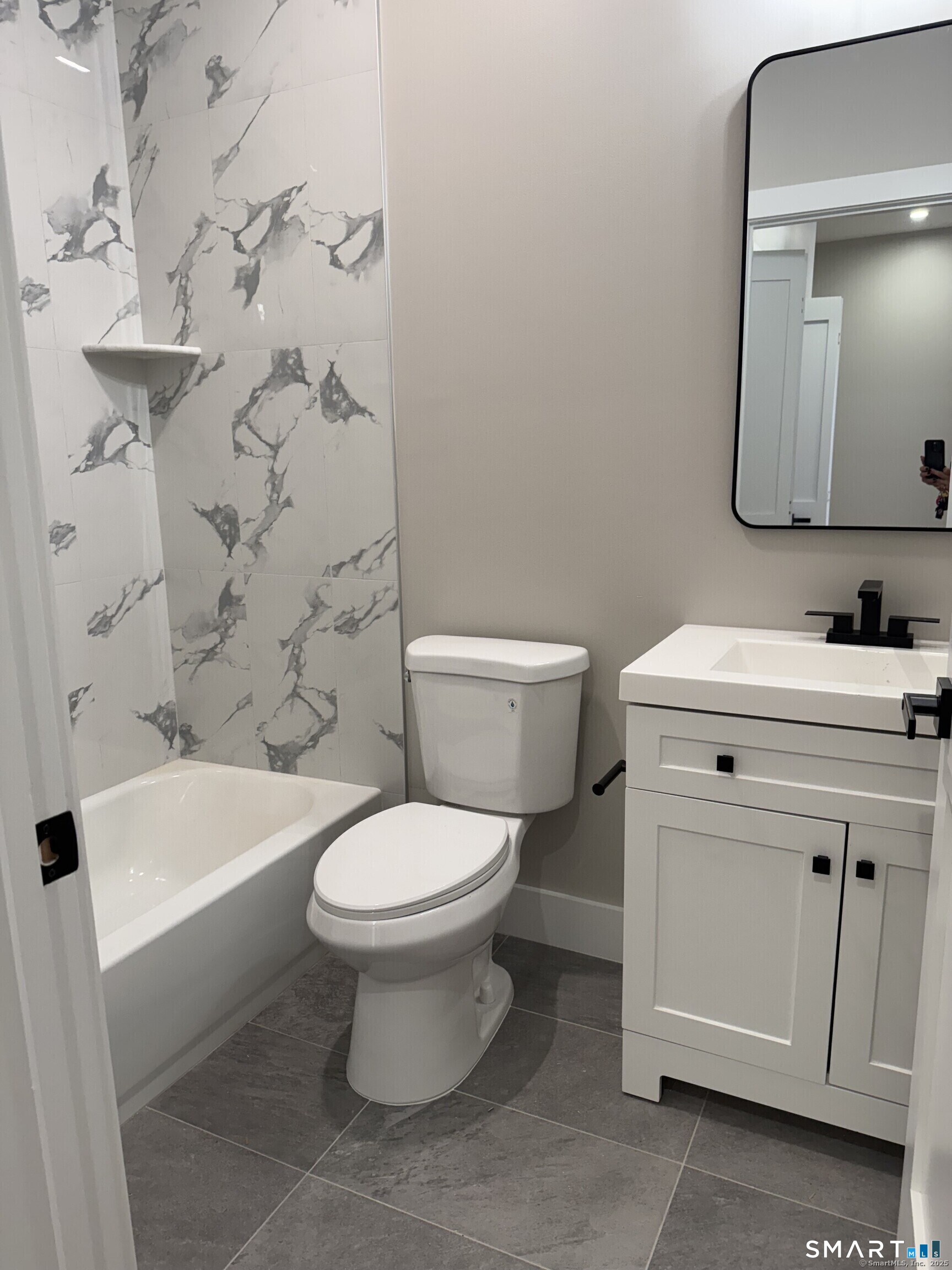 243 Echo Lake Road B10