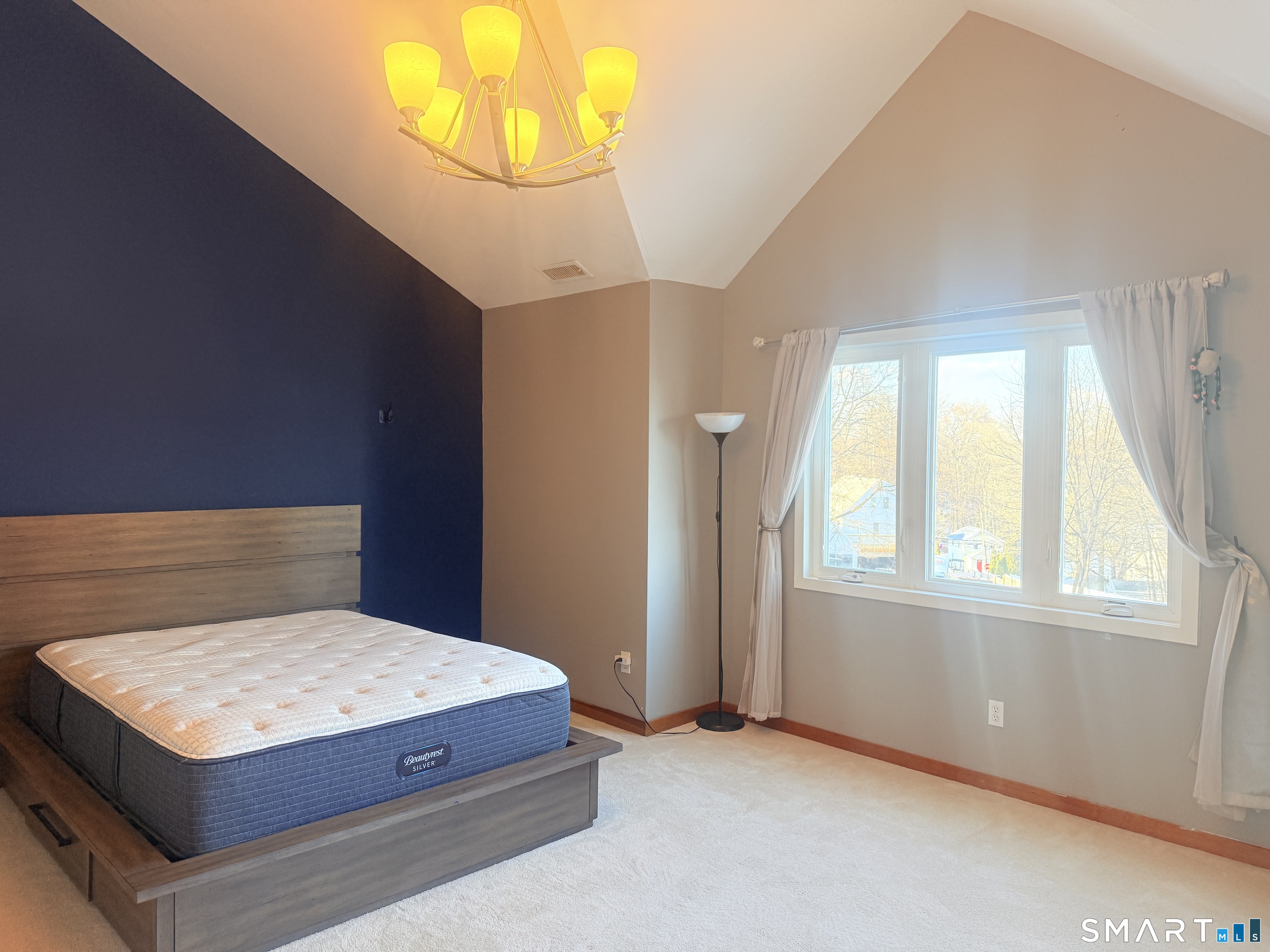 4 Hill Court B