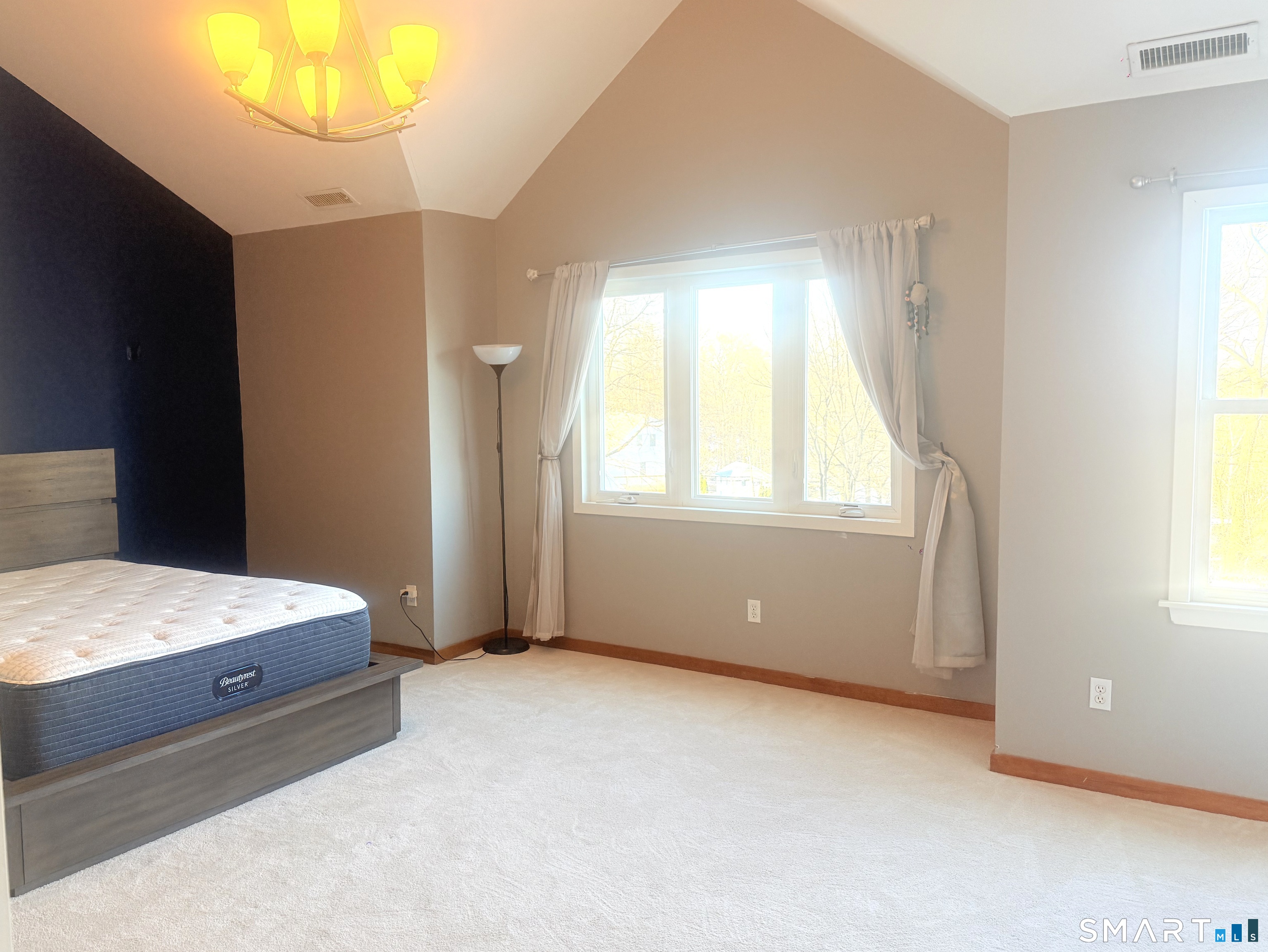 4 Hill Court B
