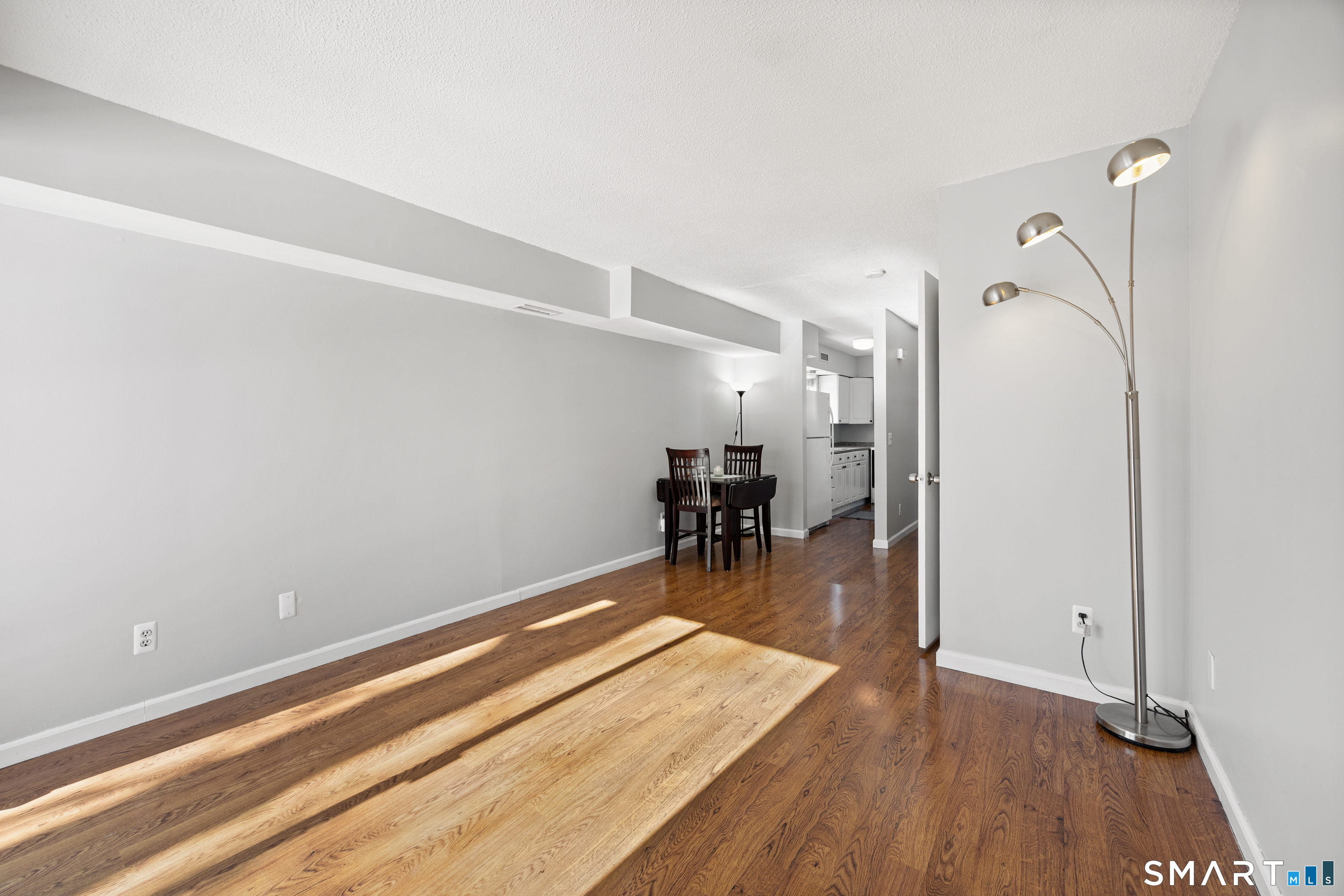 202 Main Street APT 3H