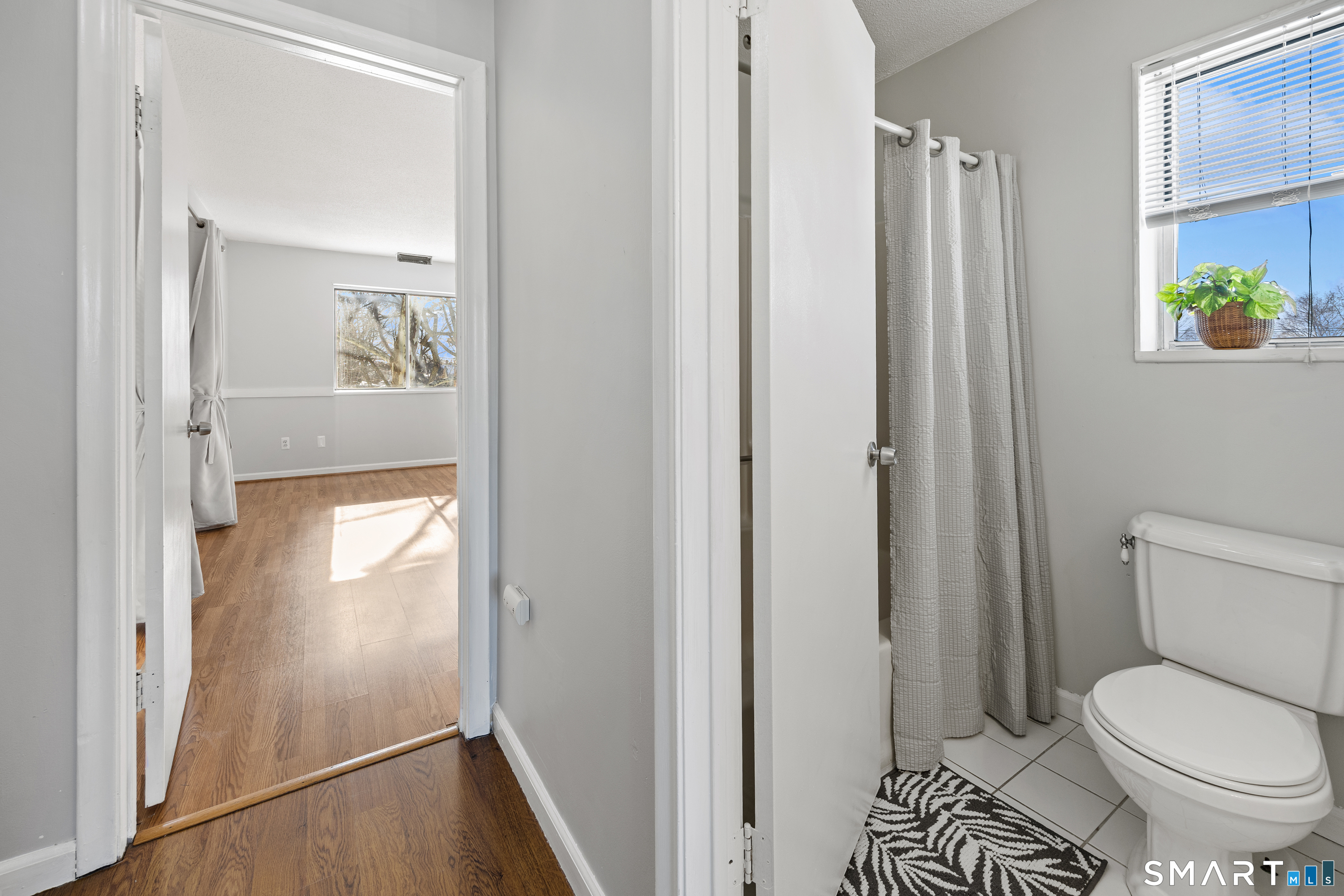 202 Main Street APT 3H