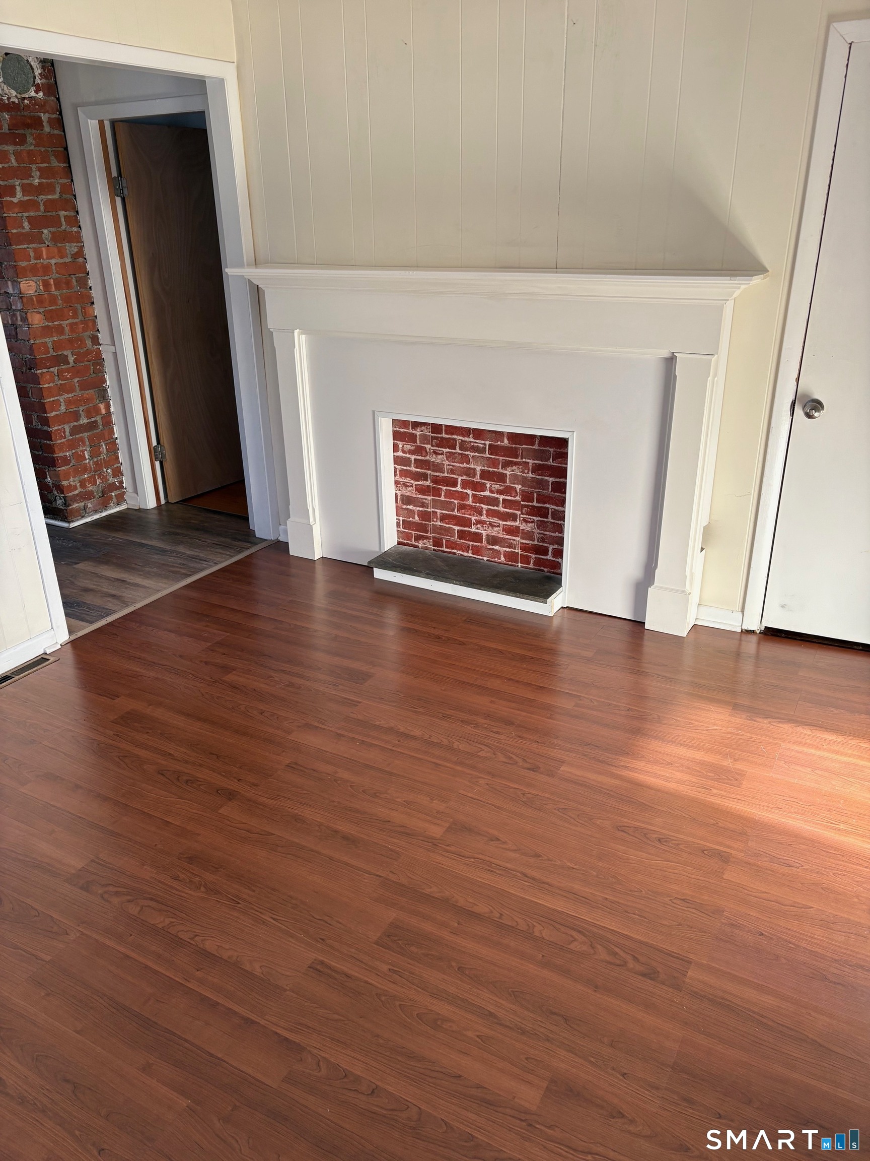 77 Crestwood Road