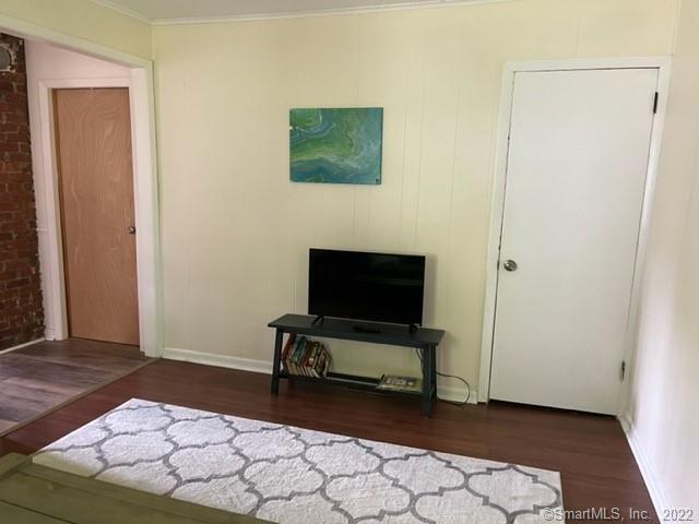 77 Crestwood Road