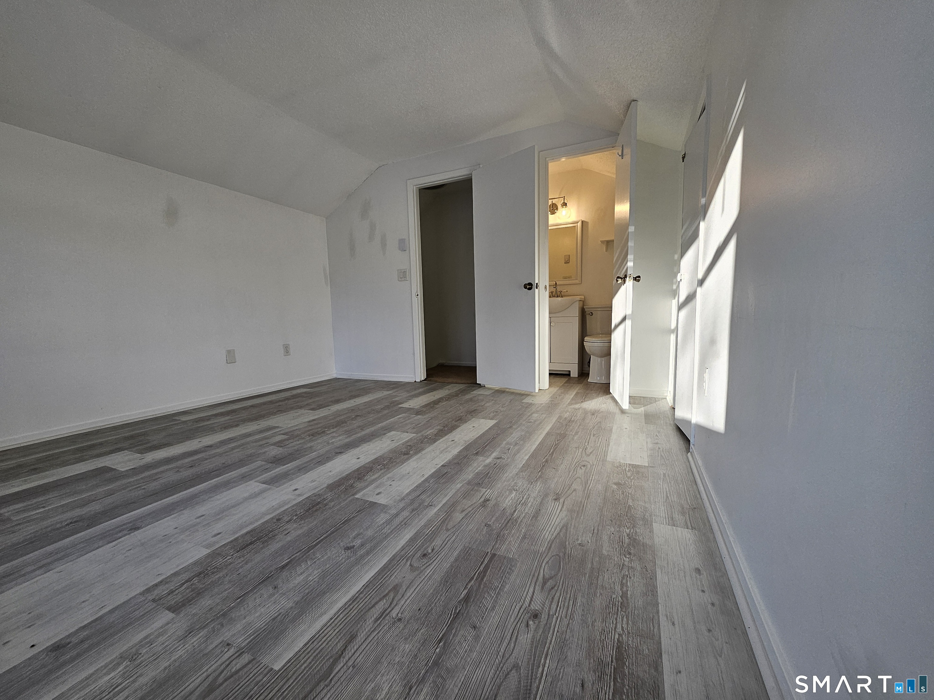 48 Wellington Drive 48