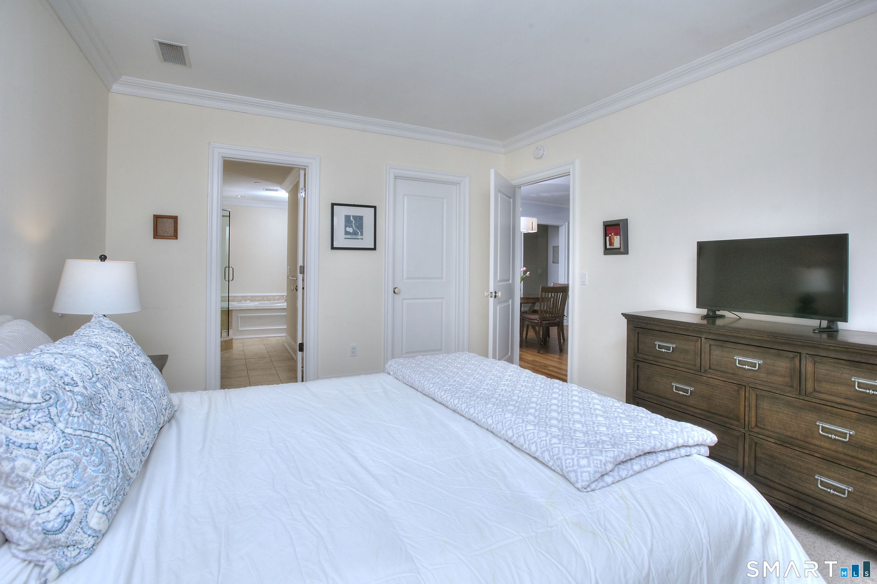 136 East Avenue APT 4C