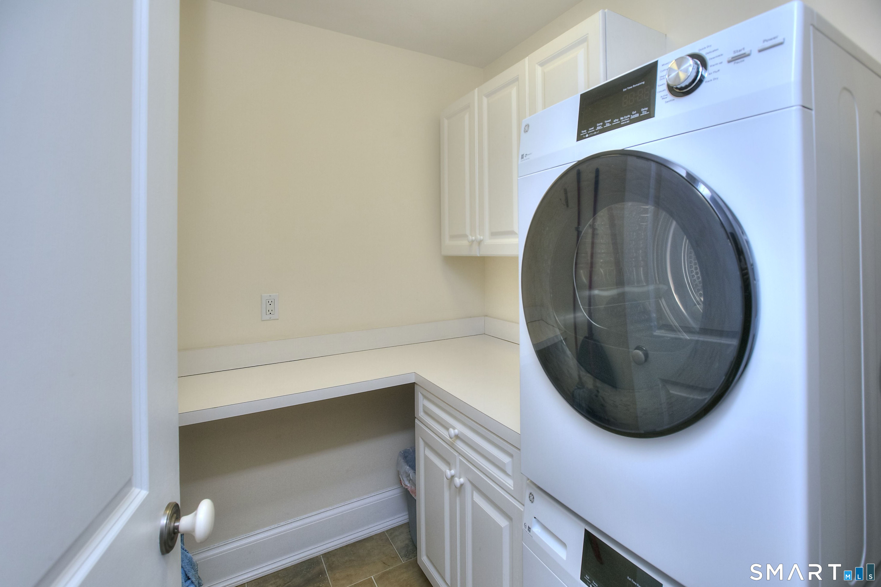 136 East Avenue APT 4C