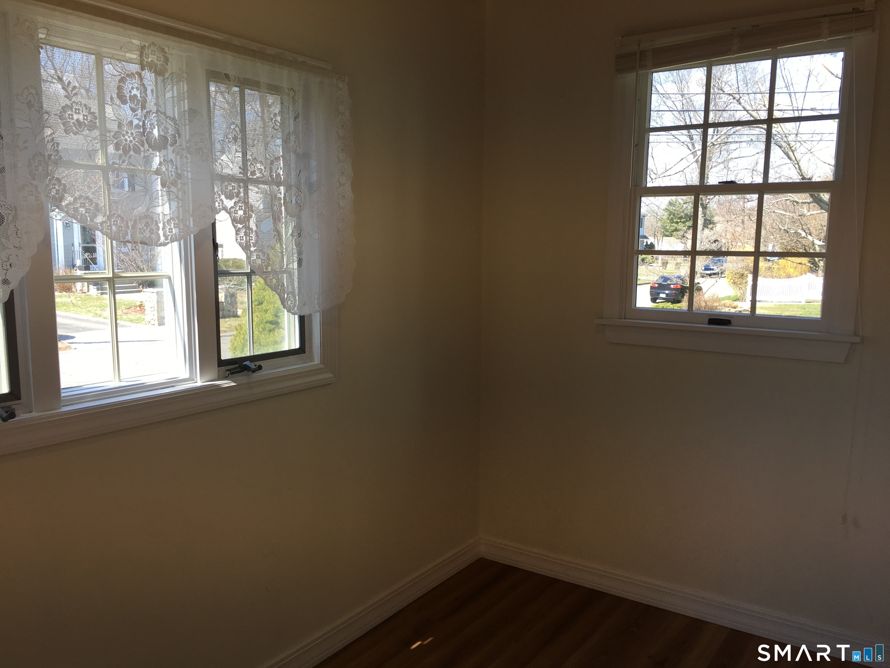 11 Fairlea Avenue