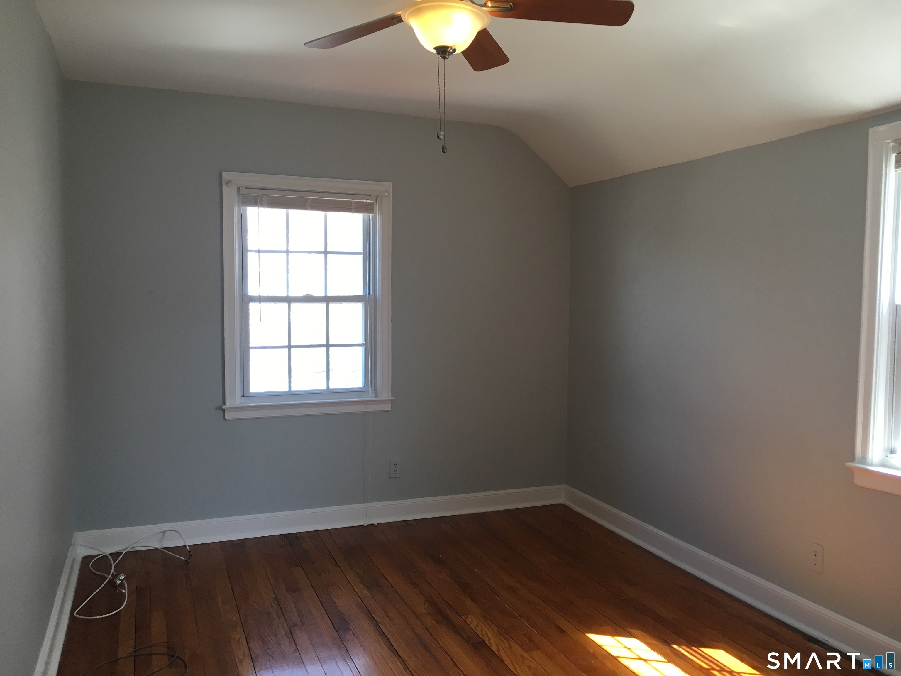 11 Fairlea Avenue