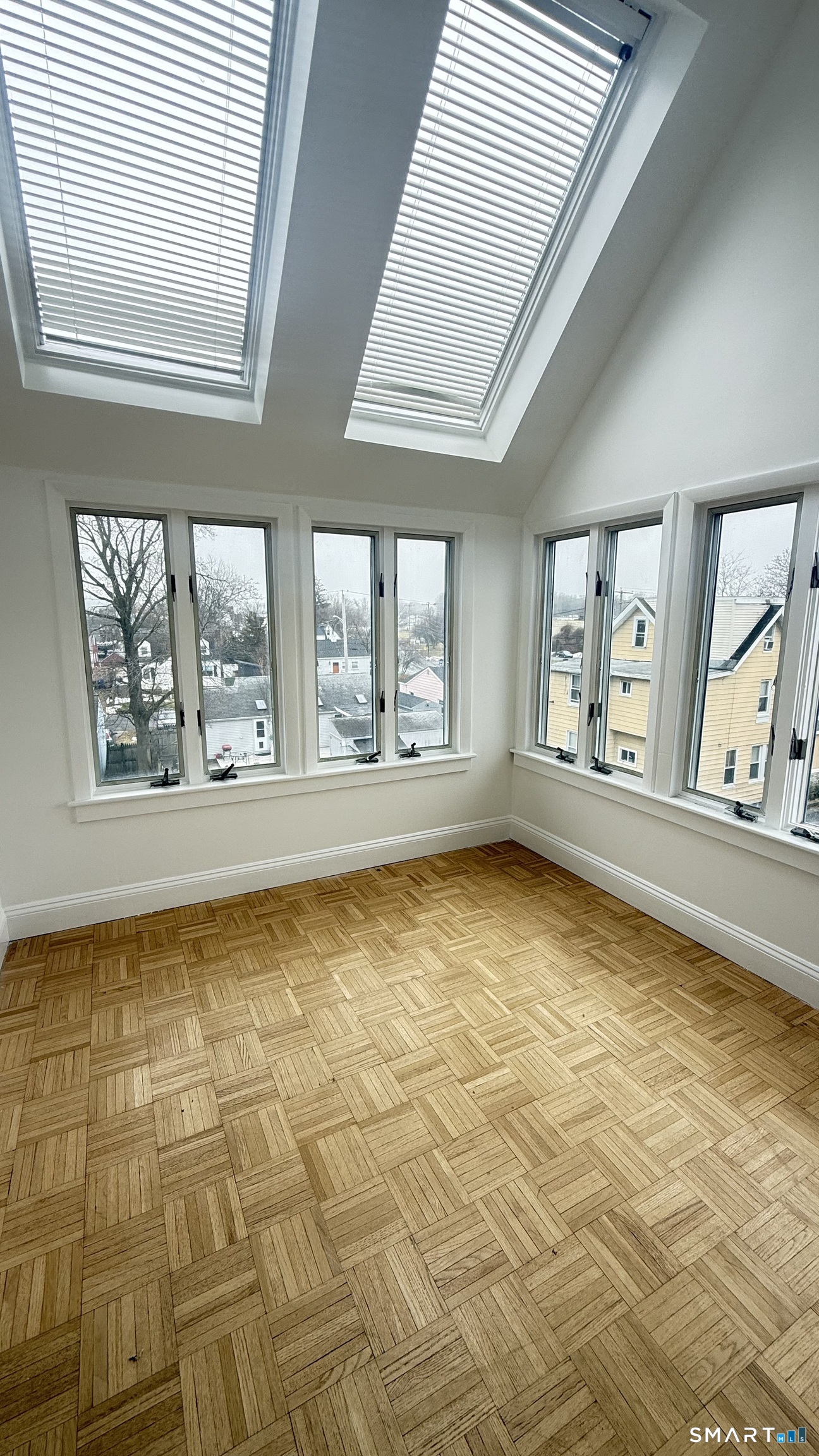 2 Lowndes Avenue 2
