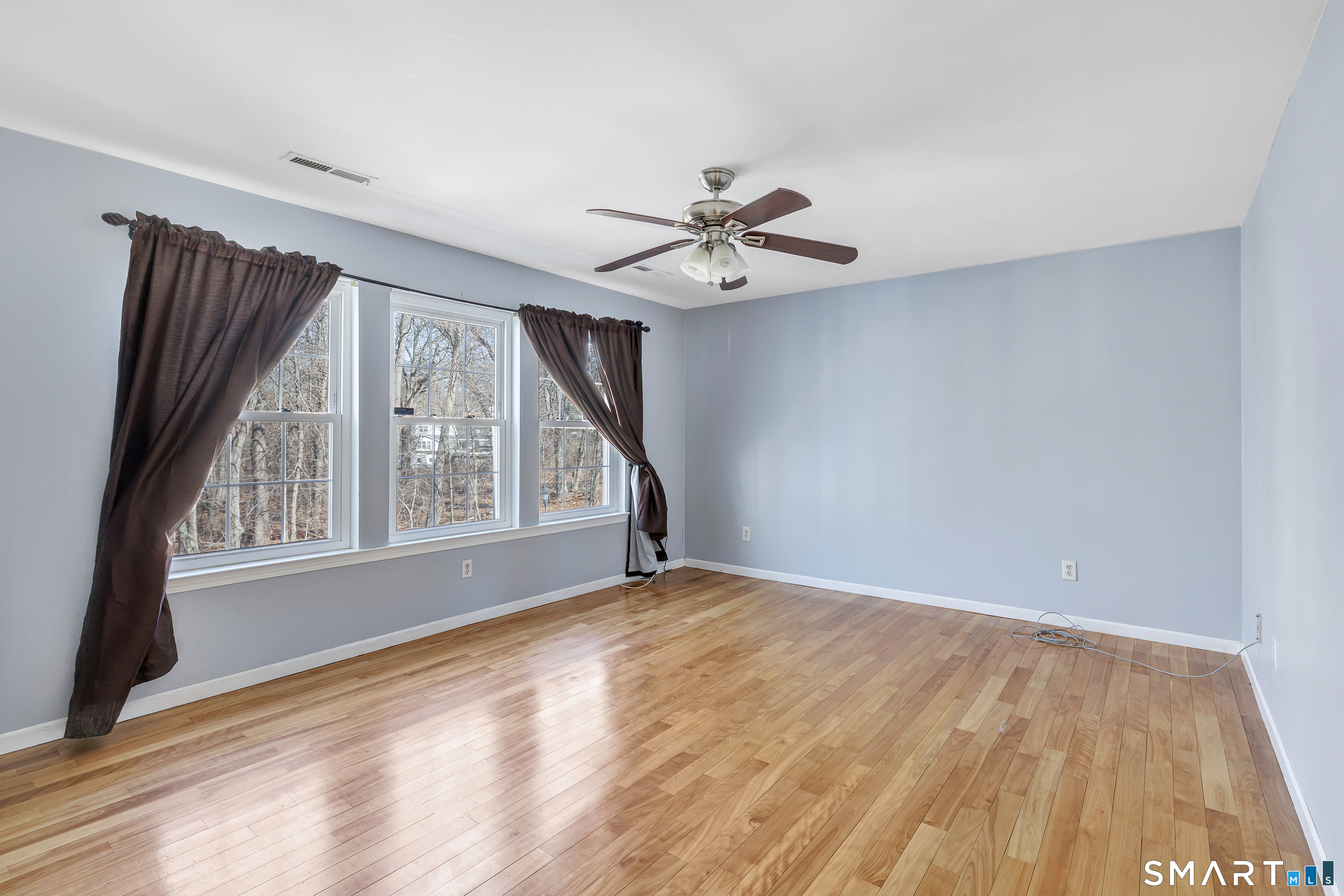 50 Woodhill Road 50