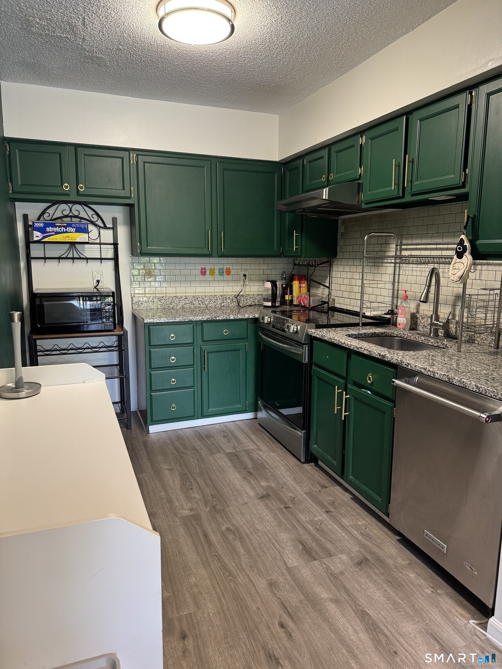 103 Peddlars Drive 103