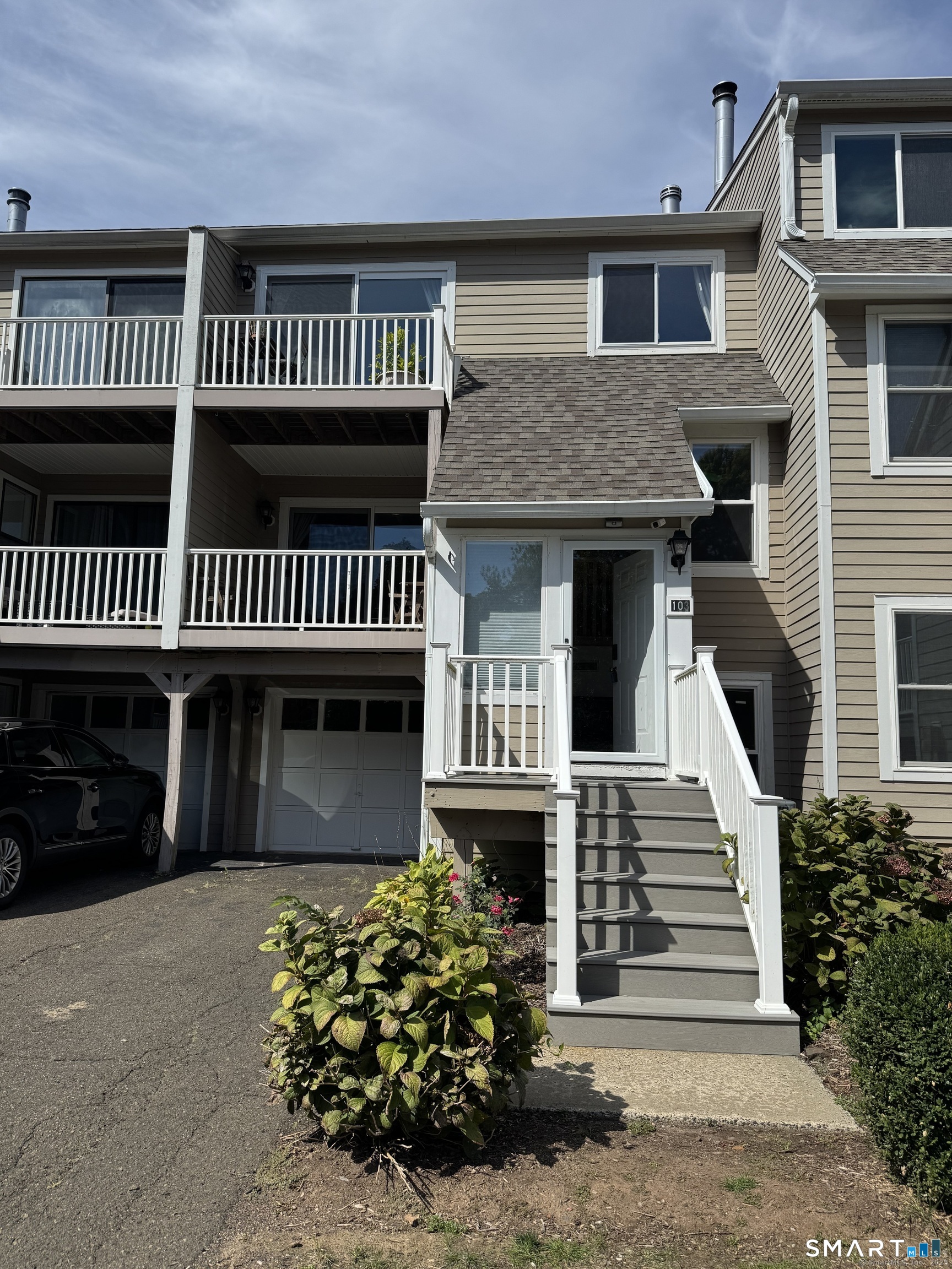 103 Peddlars Drive 103