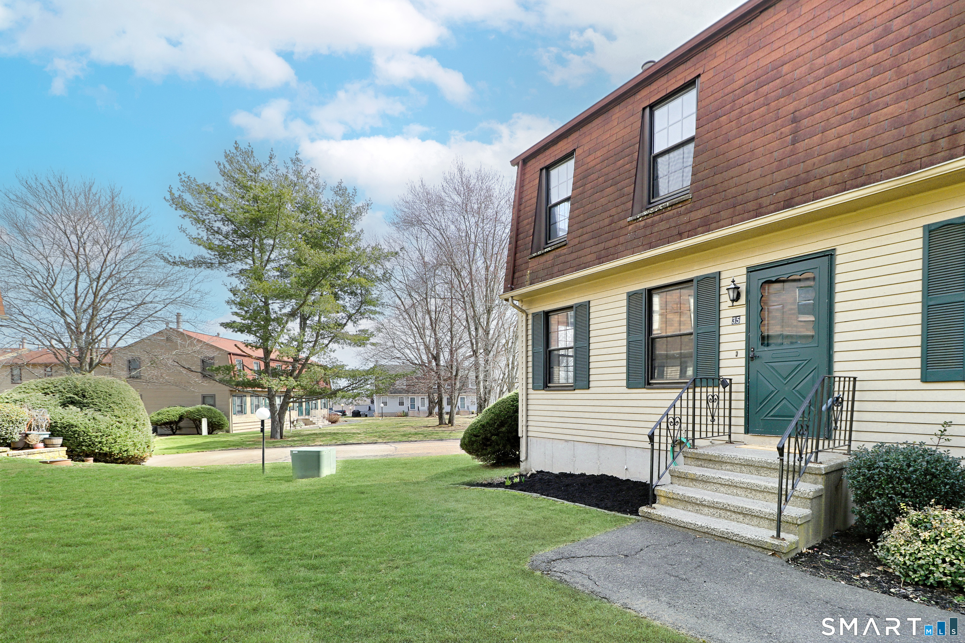 35 Bay Path Way 35