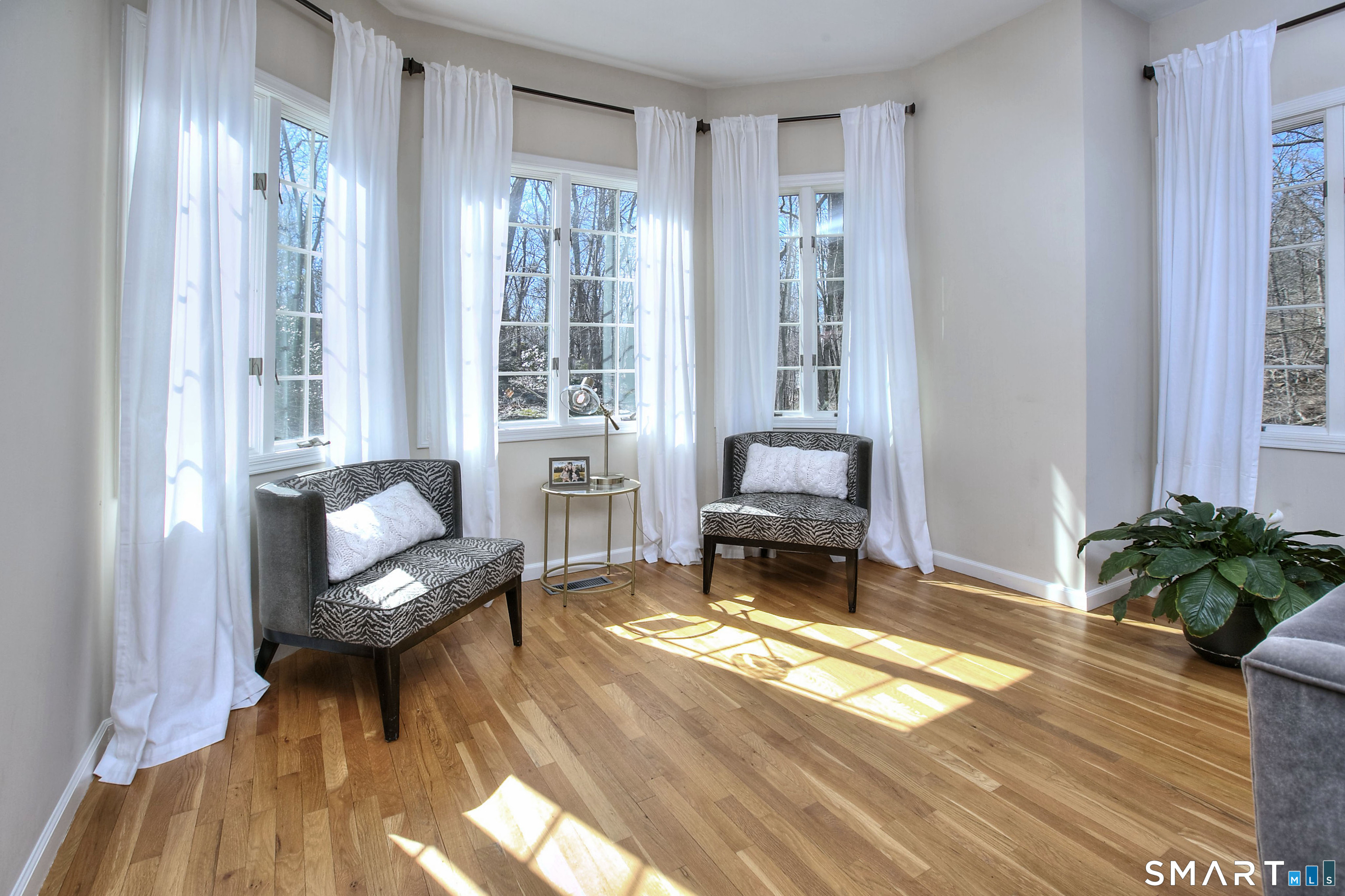 124 Shady Knoll Drive