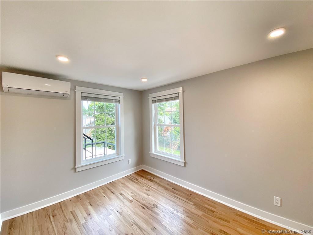 32 Pulaski Street 3