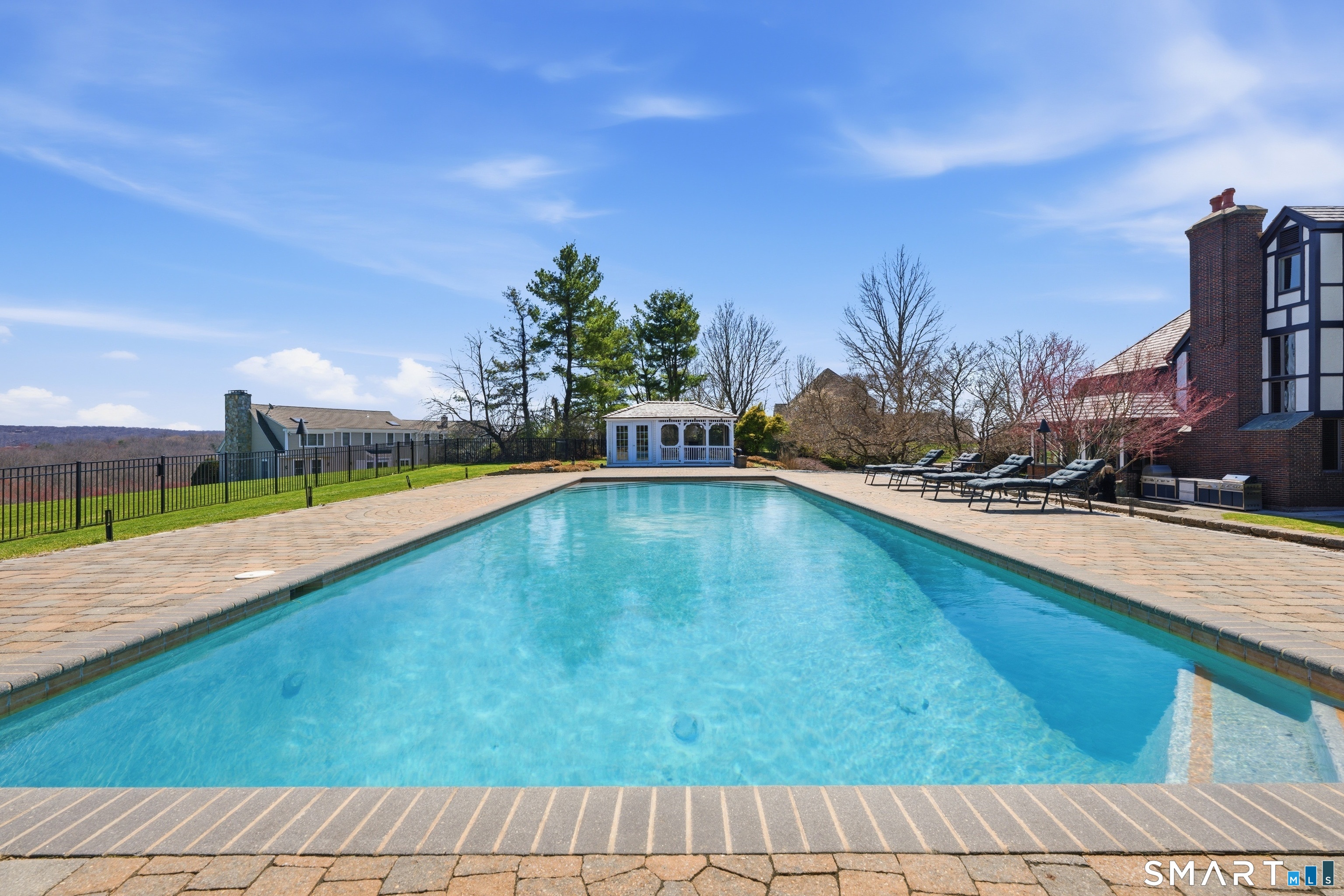 14 Turnberry Road